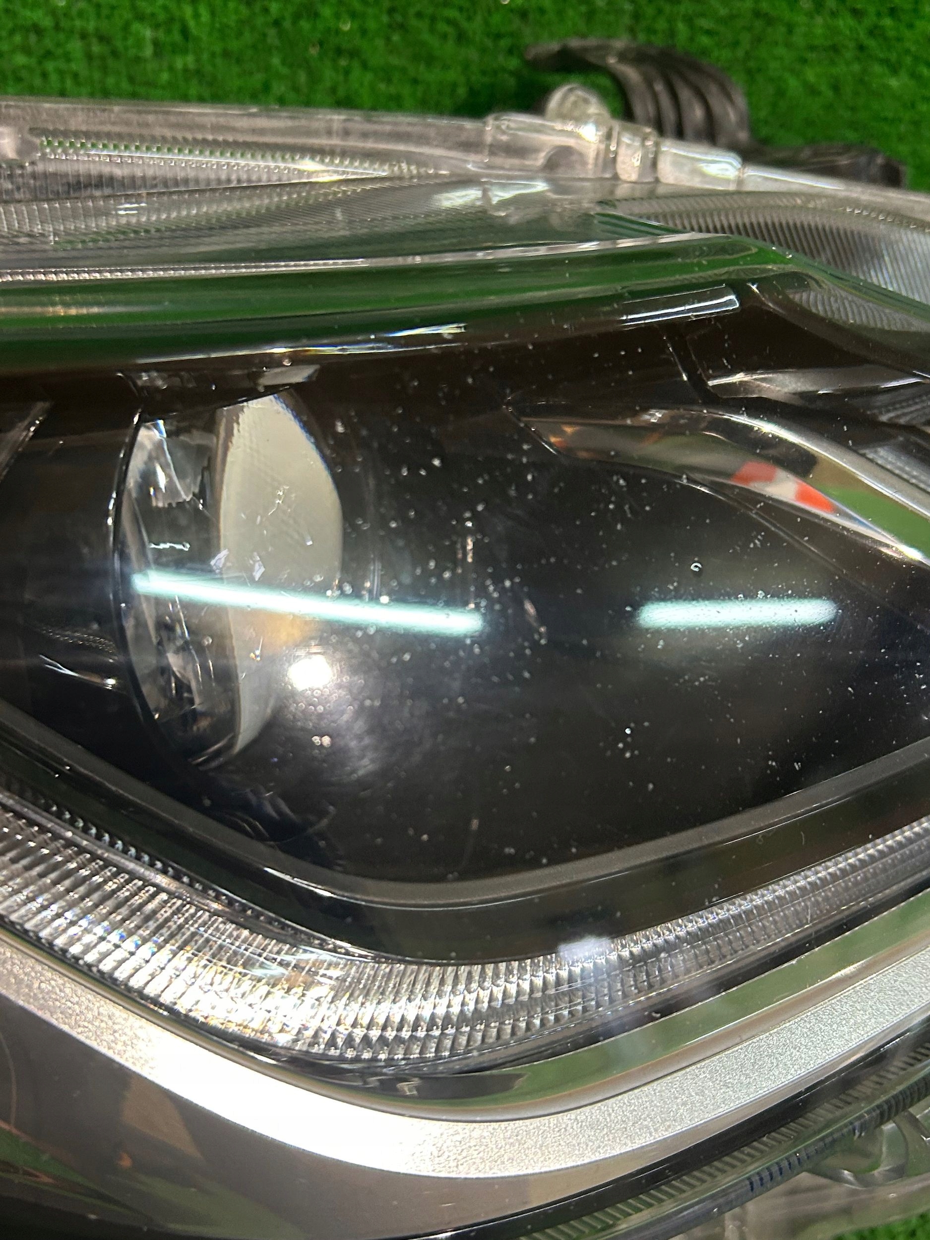 REFLEKTOR Droite TOYOTA COROLLA E21 Berline FULL LED nr:190