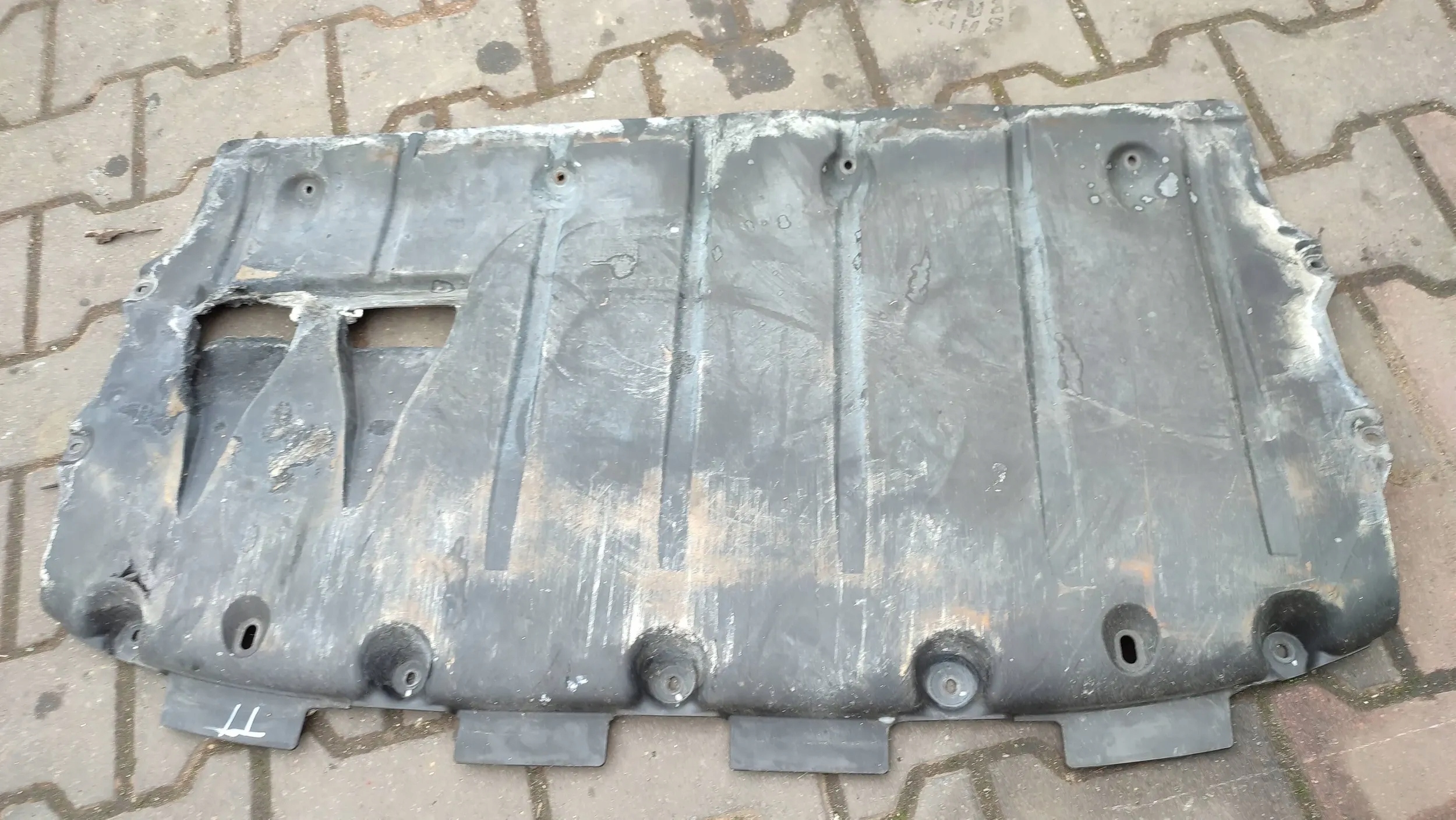 Audi TT TTS Mk2 2013 cover below engine