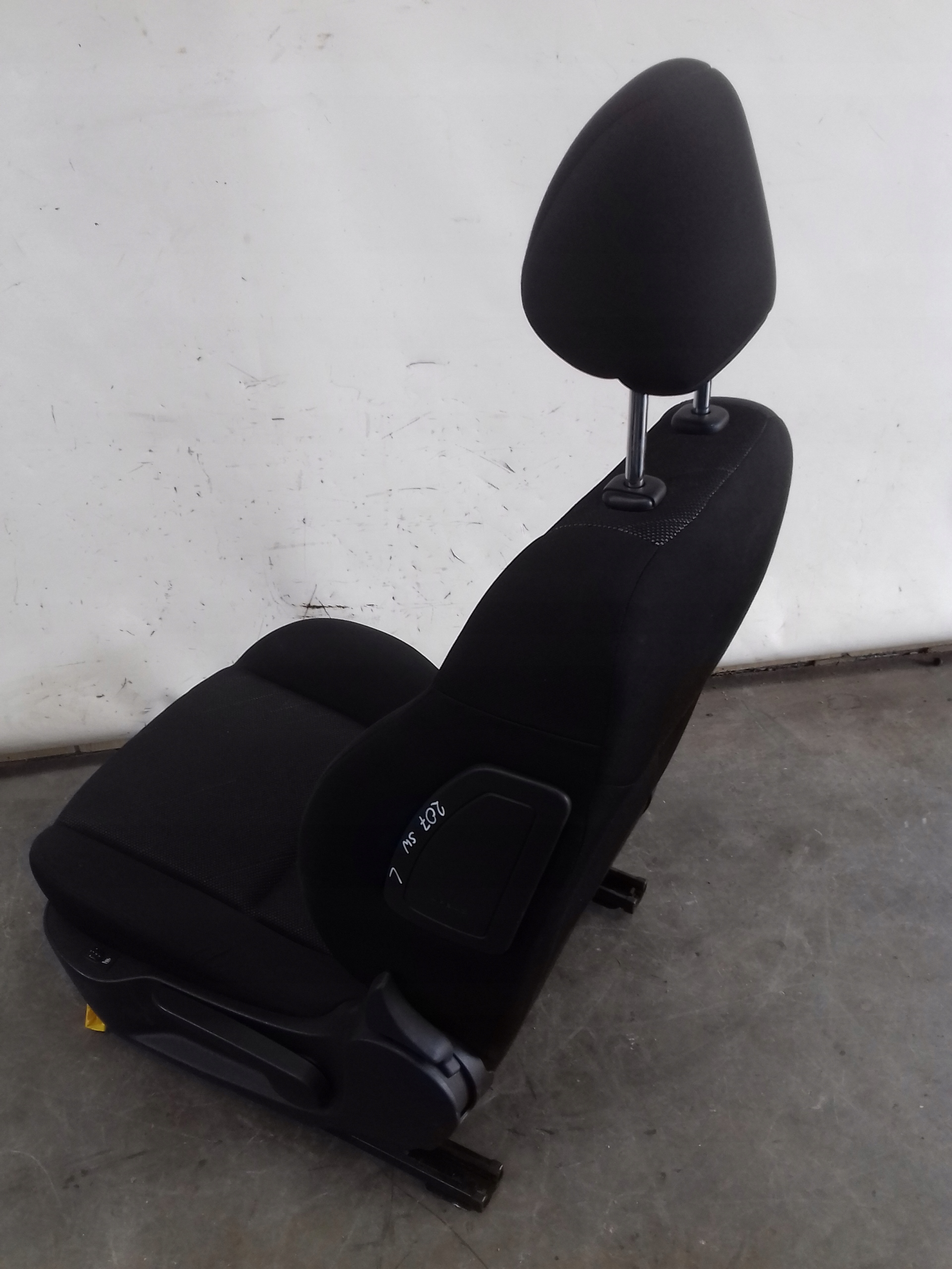 seats grzane left Peugeot 207