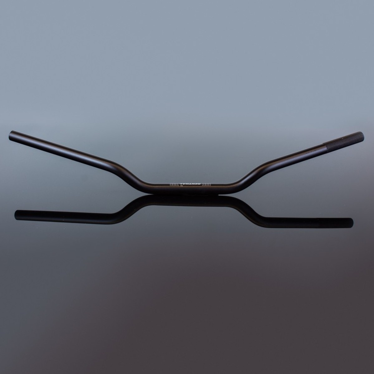Renthal Volant 7/8 Palca (22 MM) Road Handlebar Wide Black Farba Čierna