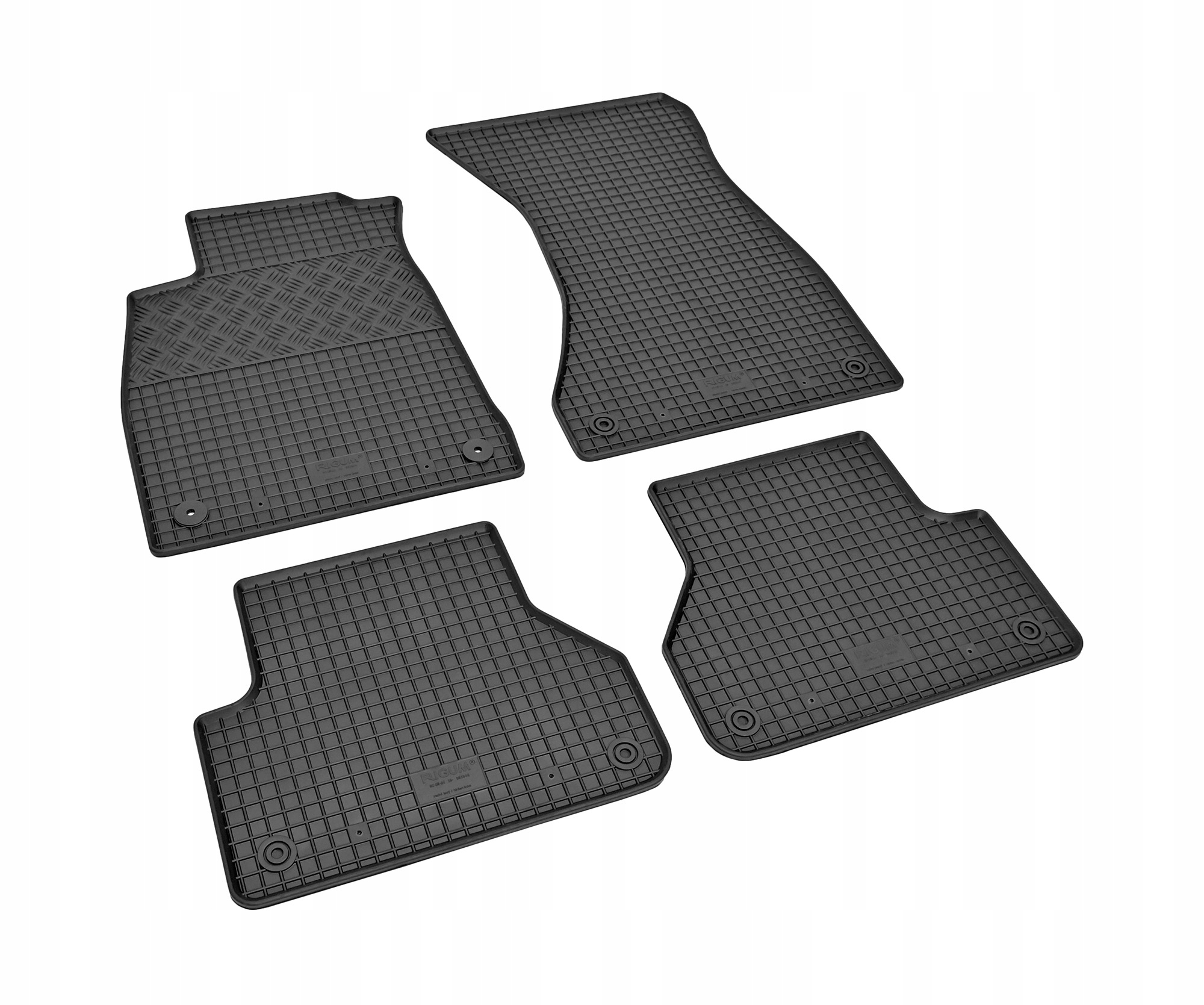 Zestaw dywaników do AUDI A4 Avant B9 od 2016 Stan opakowania oryginalne