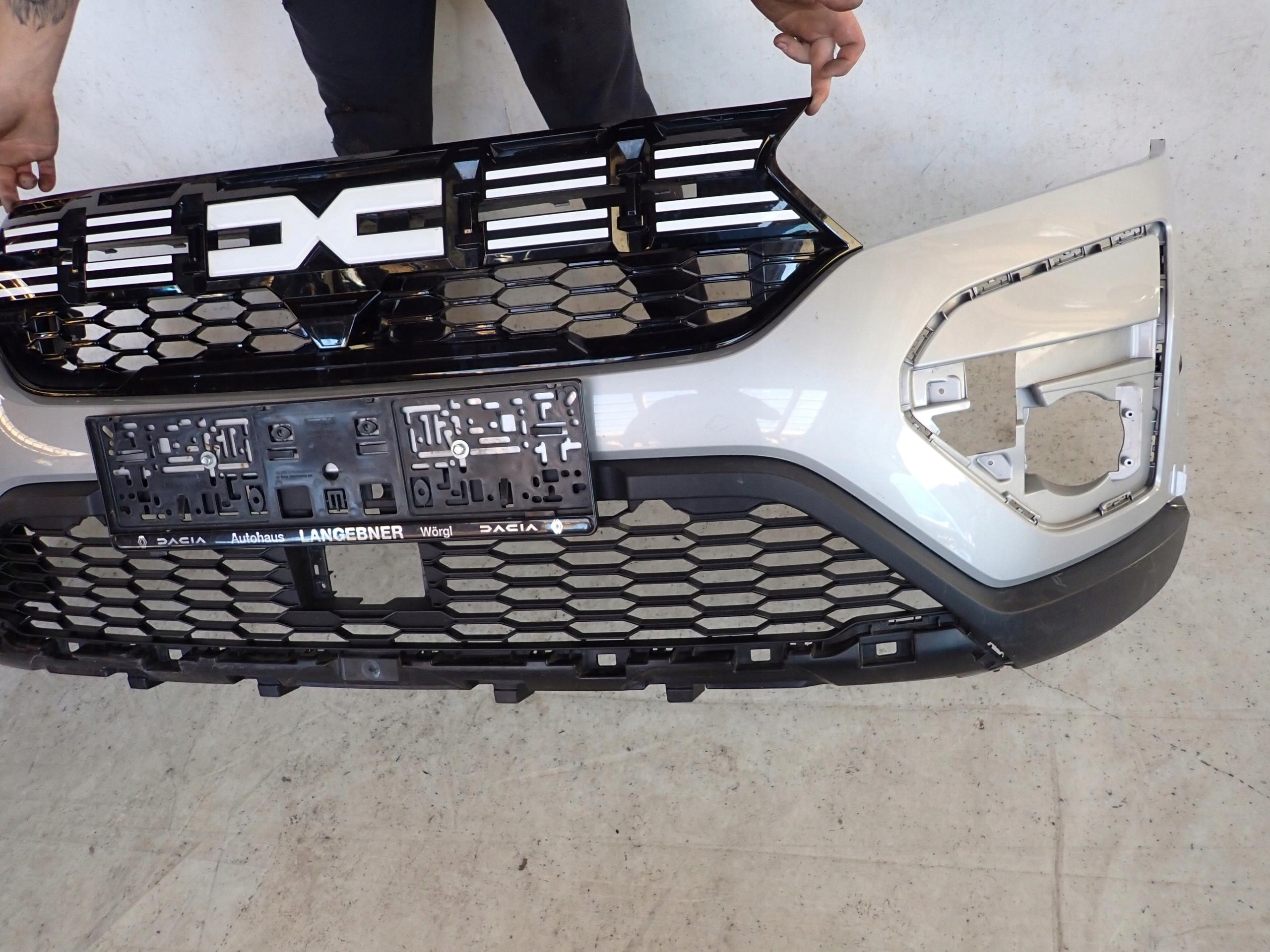 DACIA SANDERO III 3 STEPWAY 20-> bumper front front PDC