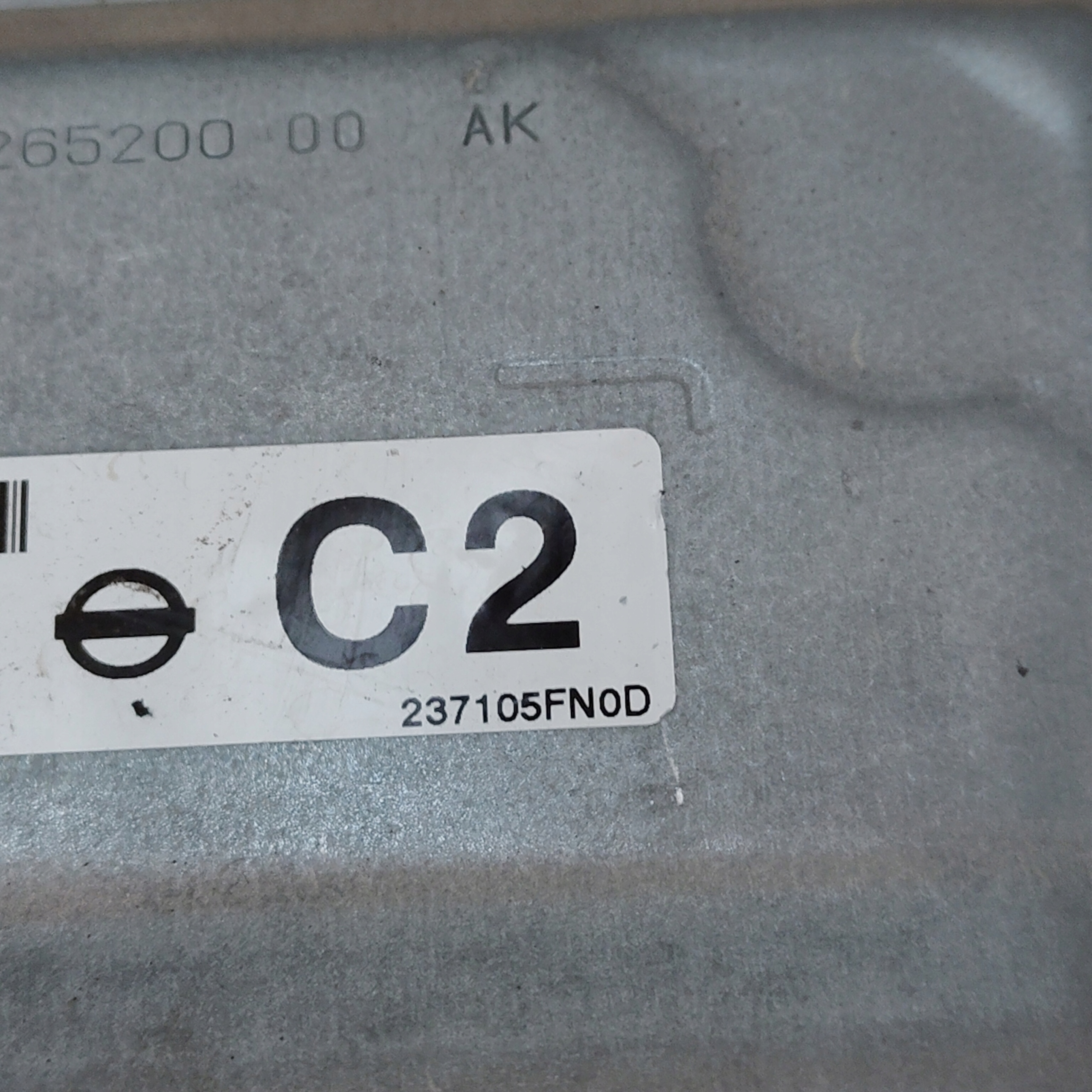 computer of the engine NISSAN 237105fn0d