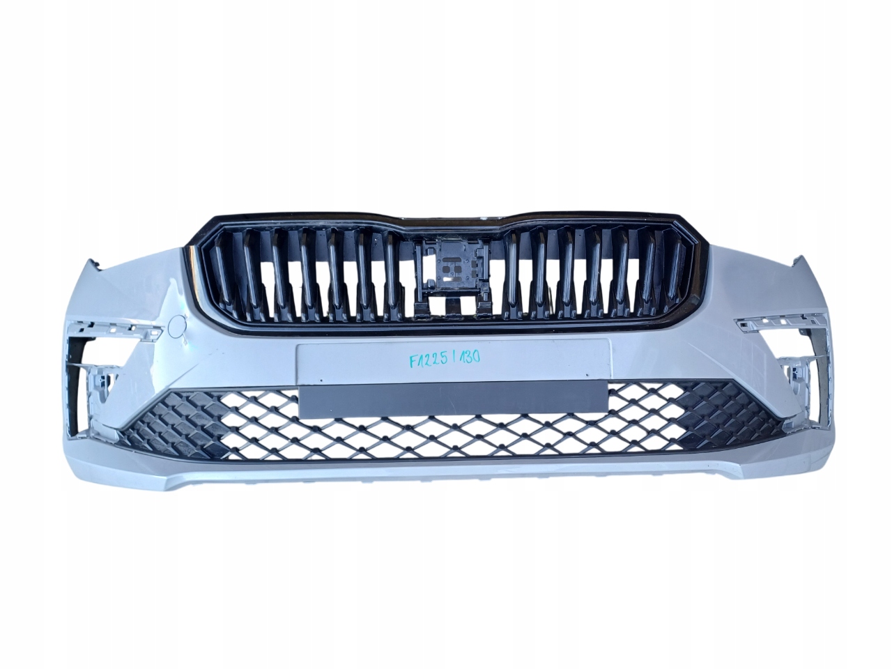 SKODA SCALA LIFT 23- ZDERZAK PRZÓD 657807221F