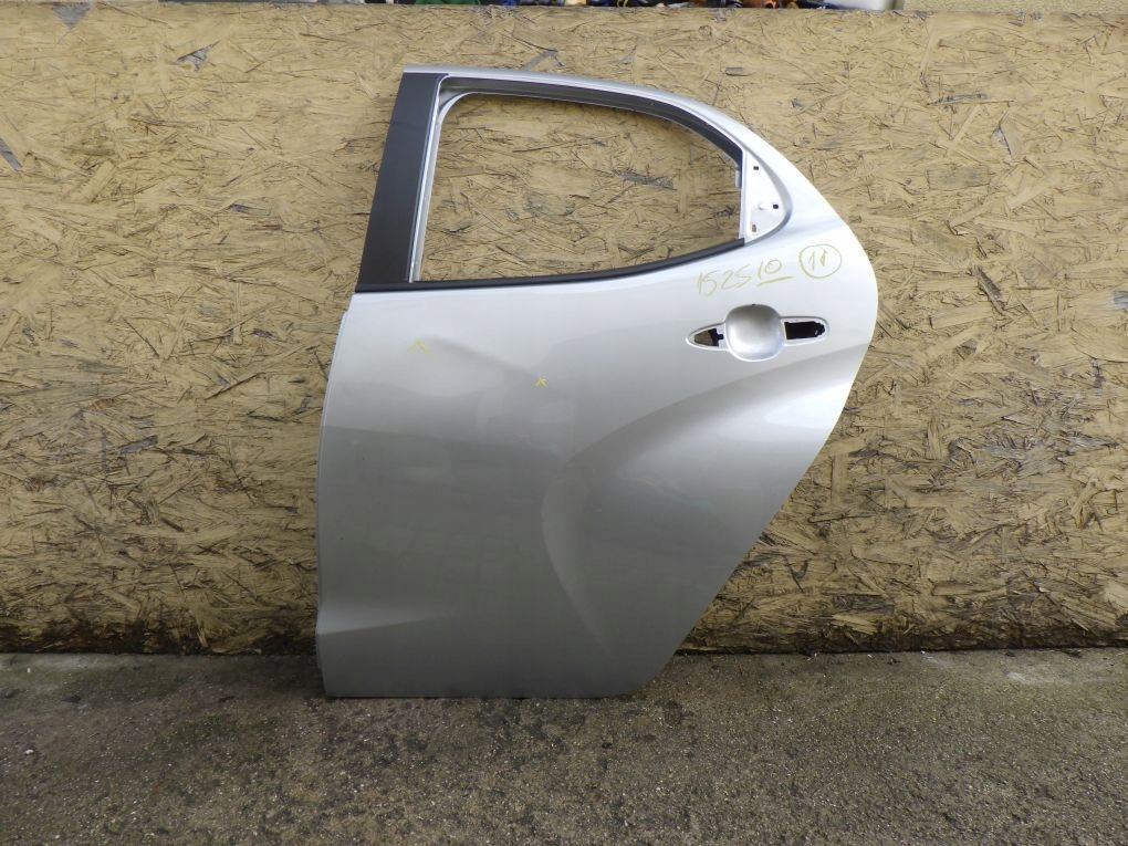 TOYOTA YARIS 4 IV P21 2020- door left rear.