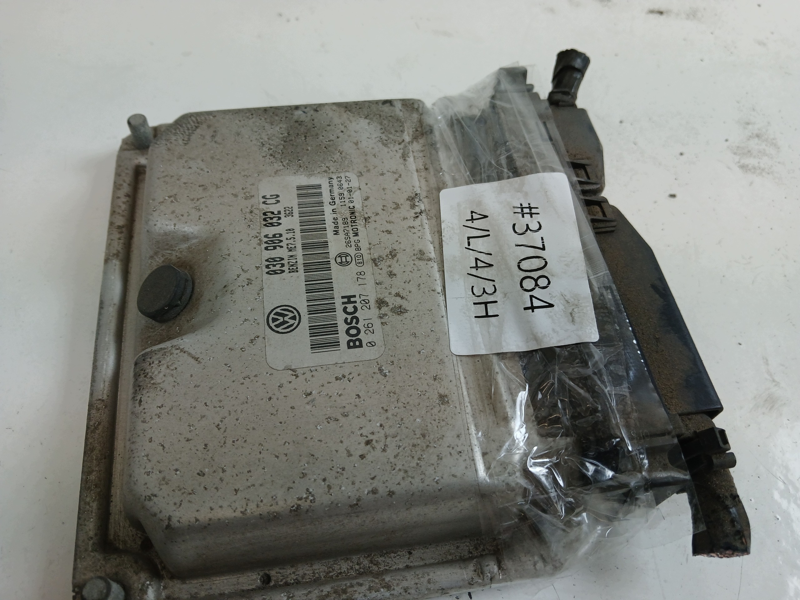 VW POLO III 1.4 control unit of the engine 030906032CG