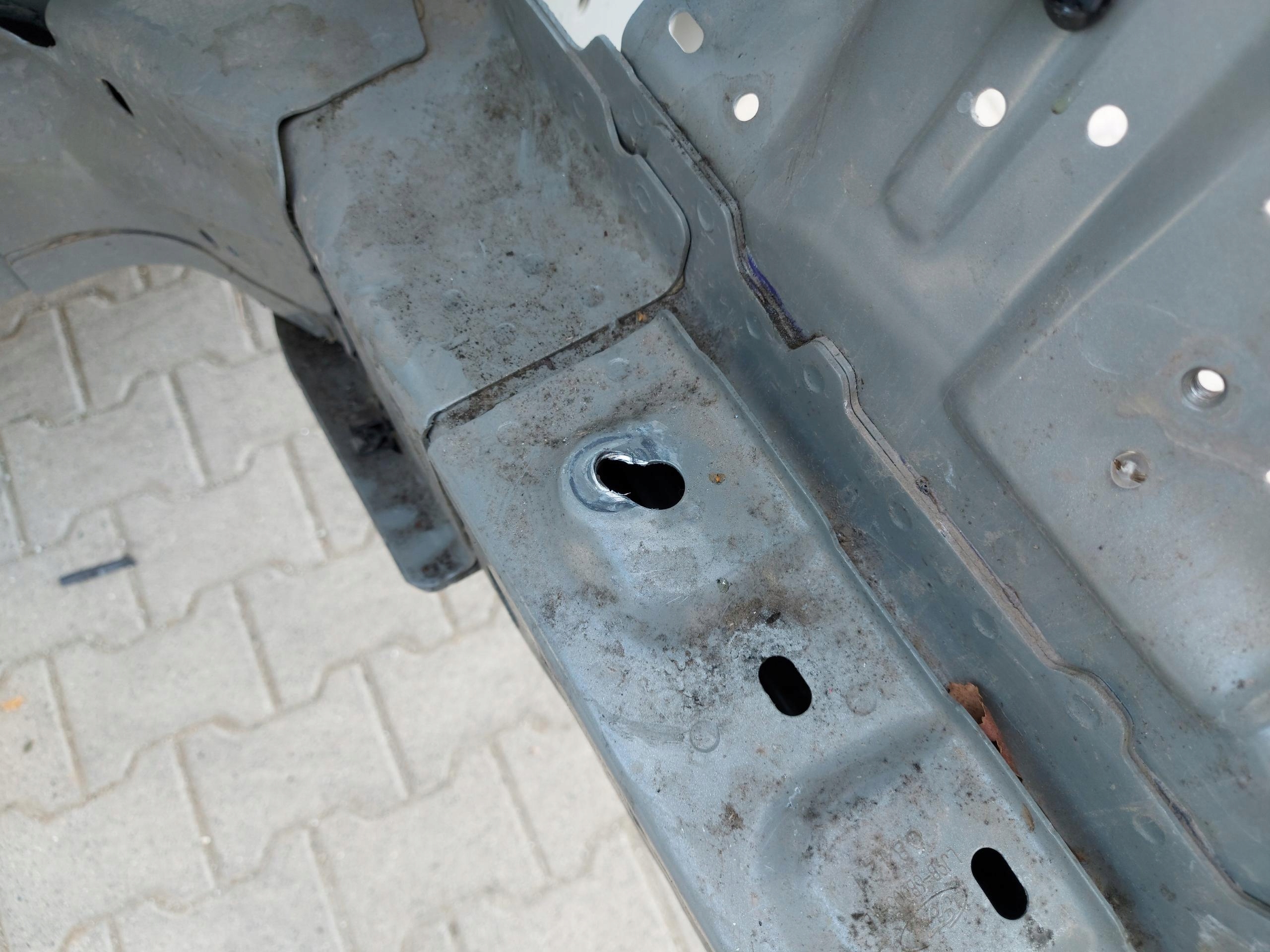 Ford Mustang Mach-E PODŁUŻNICA ĆWIARTKA LEWA PRZÓD Typ samochodu 4x4/SUV Samochody osobowe