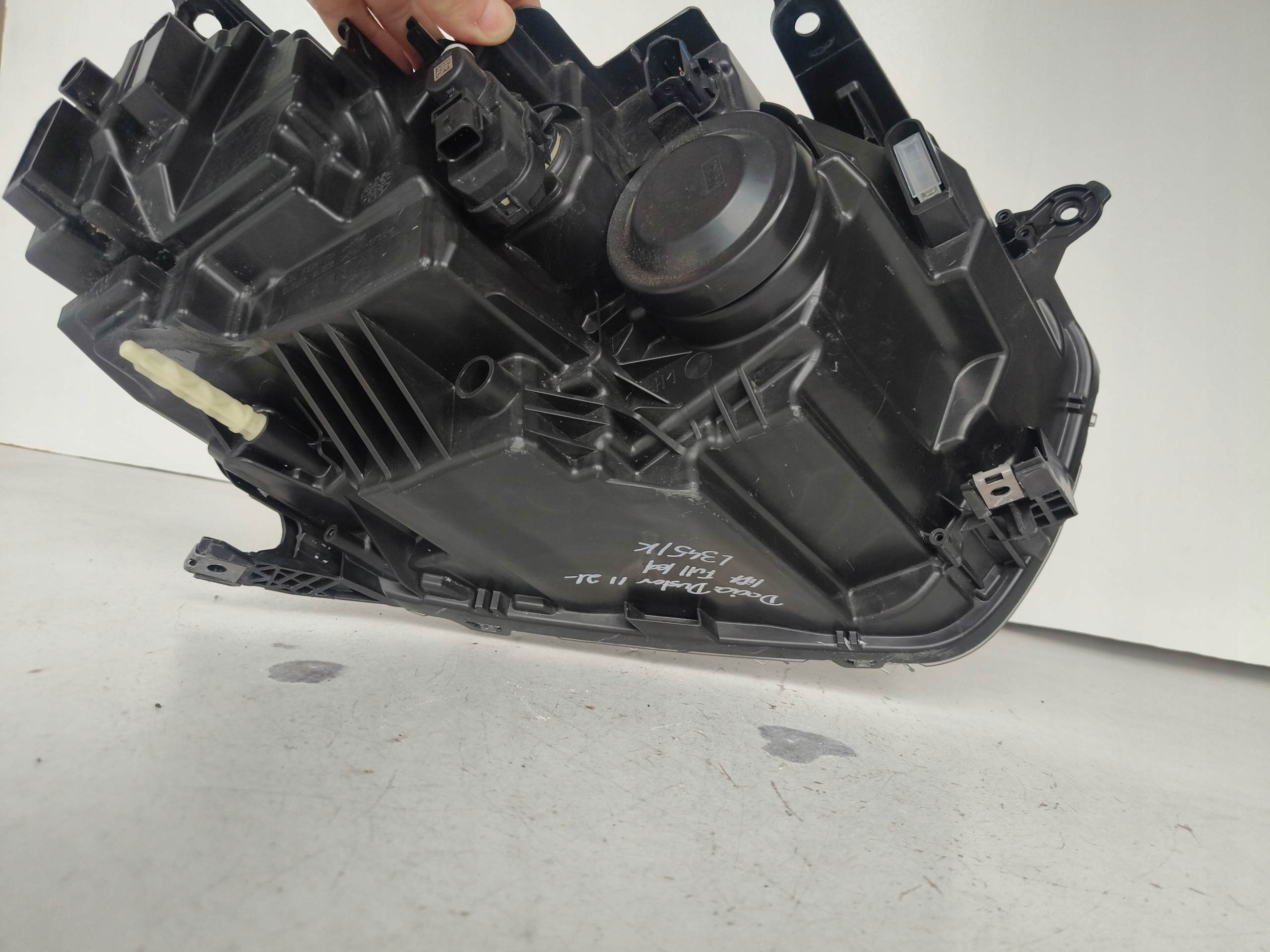 light left REFLEKTOR DACIA DUSTER II 21- LIFT FULL LED