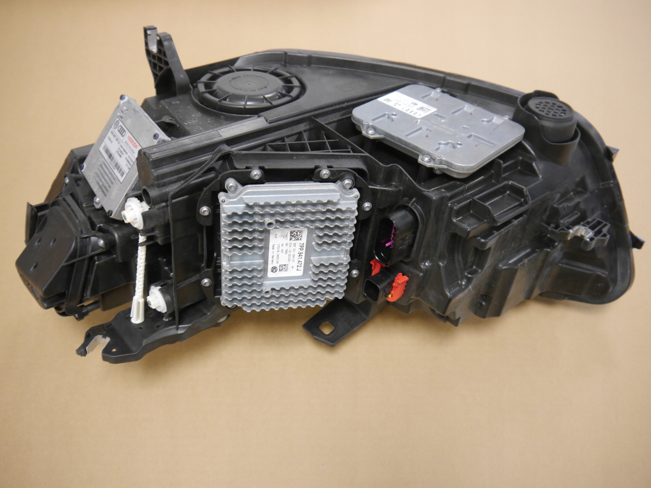 AUDI A6 C7 LAMPA PRAWA MATRIX 4G0941036 Typ samochodu Samochody osobowe