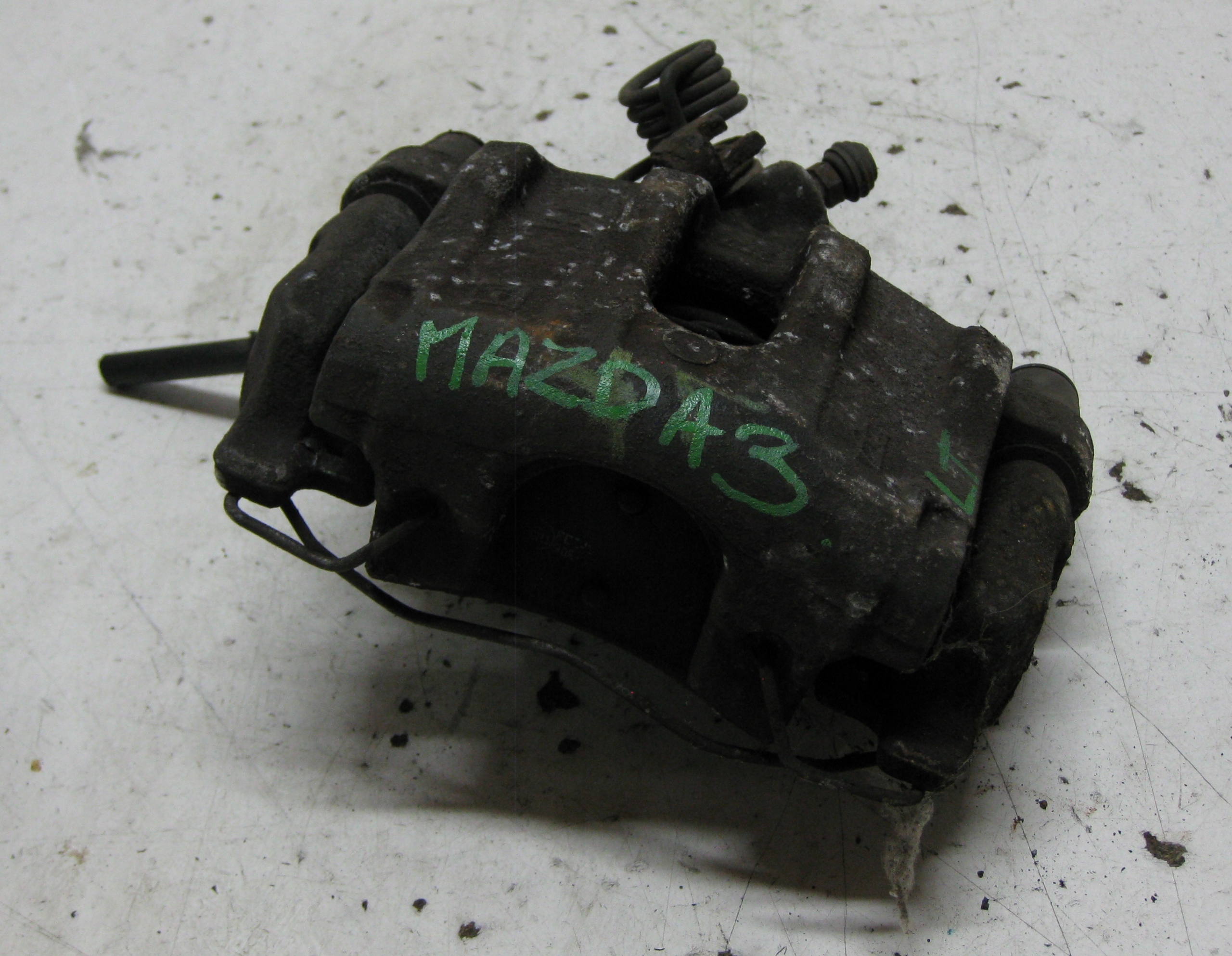 MAZDA 3 BK 1.6 CITD 06R caliper brake left rear part