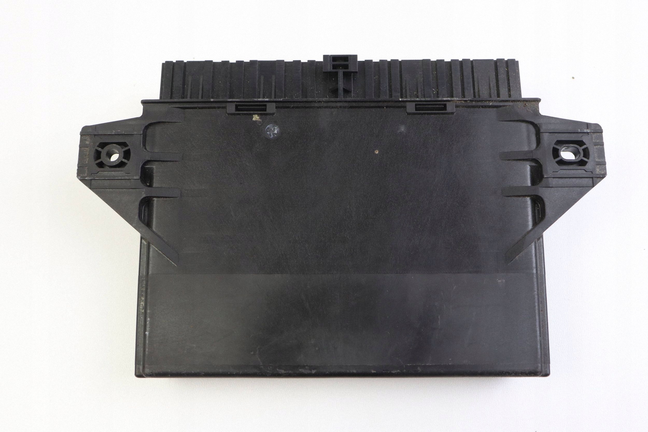 FORD FIESTA MK7 module unité de commande électronique uce moteur 1.6 8A6T-19G481-AAM