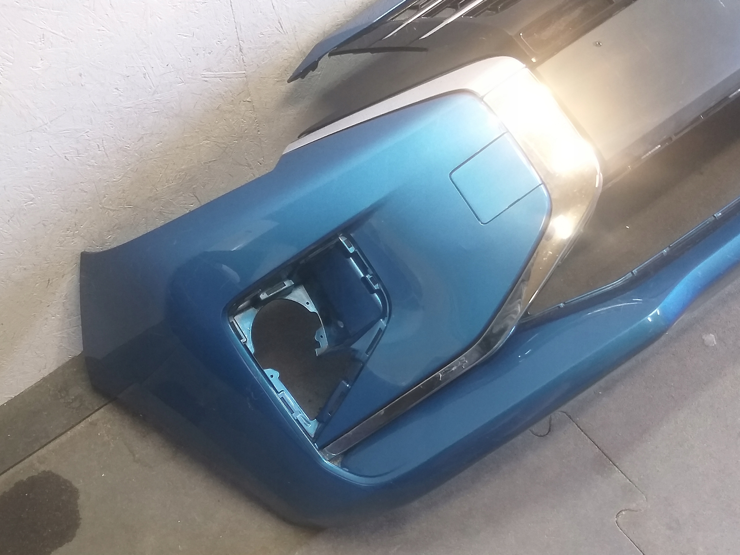 BUMPER FRONT MITSUBISHI SPACE STAR III 3 19