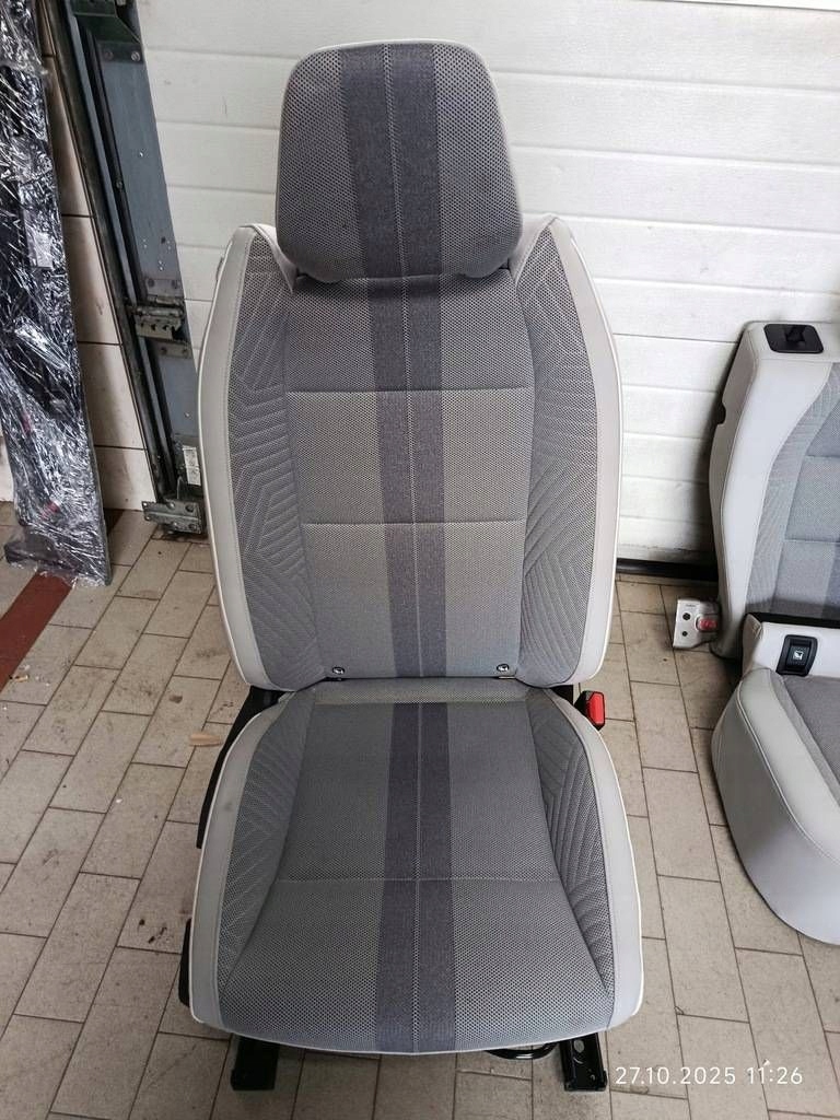 Komplet Sitze z boczkami Renault Scenic E-Tech V