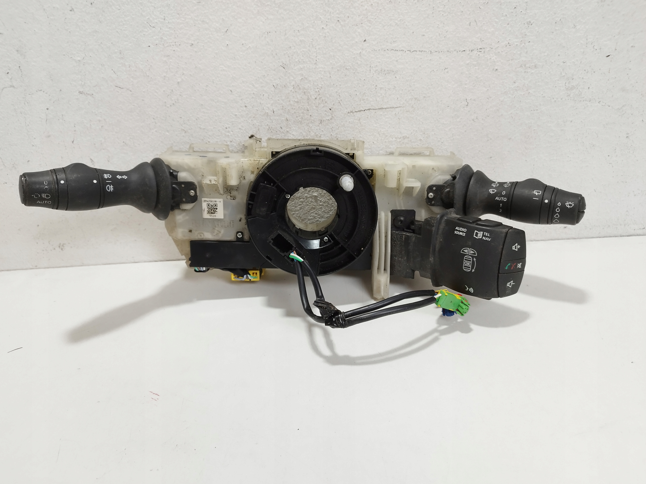 MEGANE SCENIC III ПЕРЕКЛЮЧАТЕЛЬ КОМБИНИРОВАННЫЙ55670019r