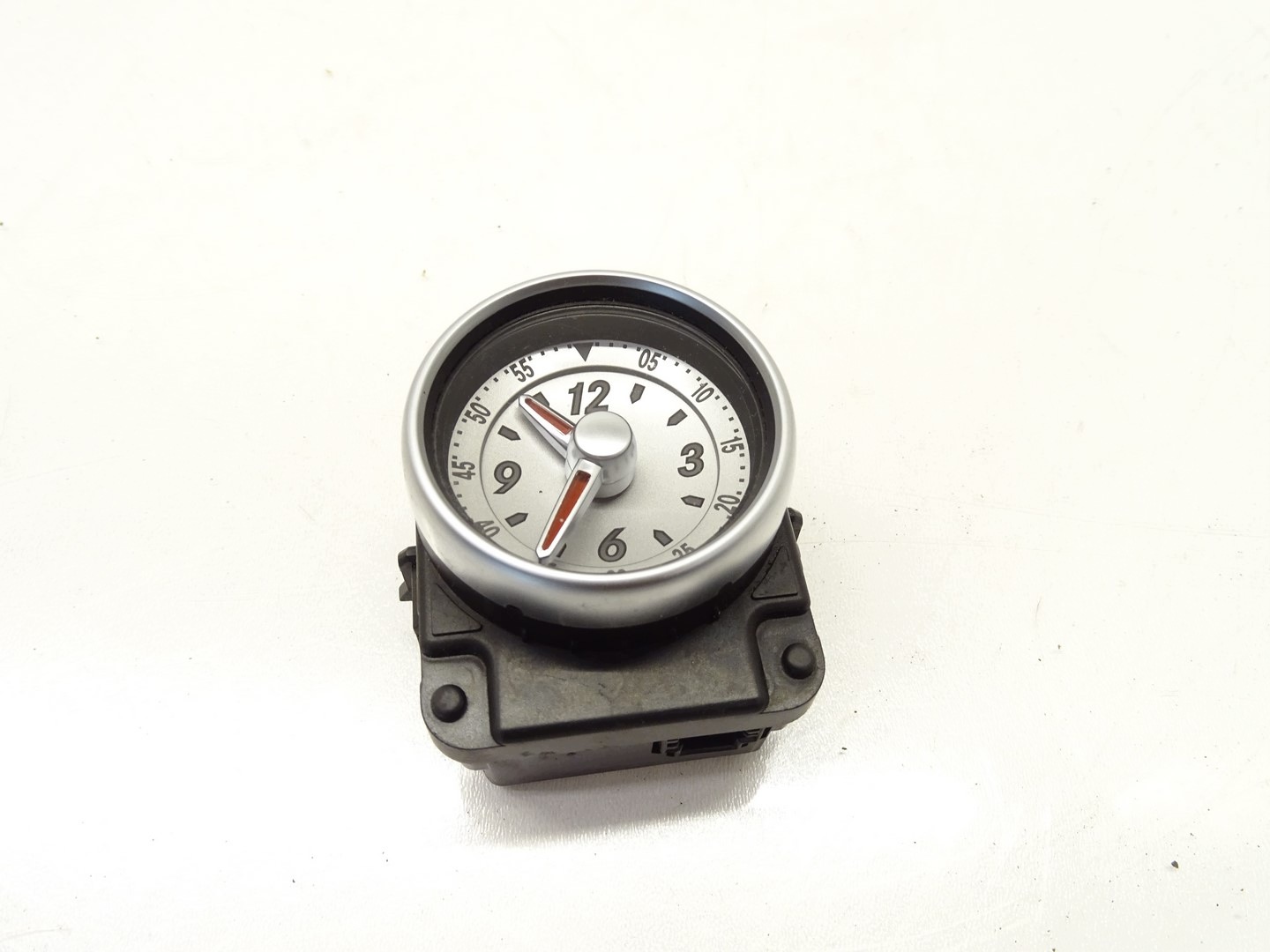 clock of the dashboard dashboard MERCEDES R172 A1728270070