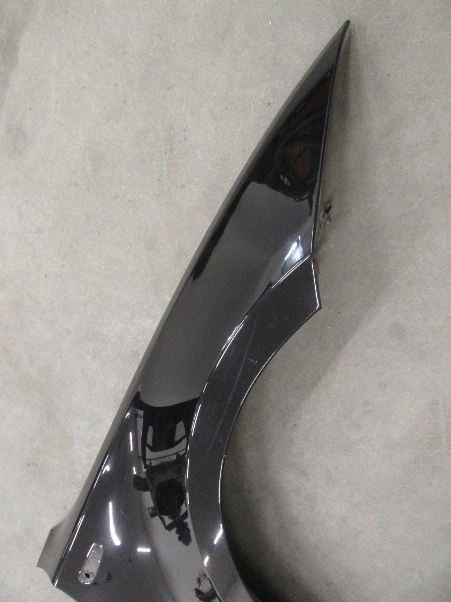 fender right front front BMW 1 e81 e82 e87 e88 Schwarz 2 668