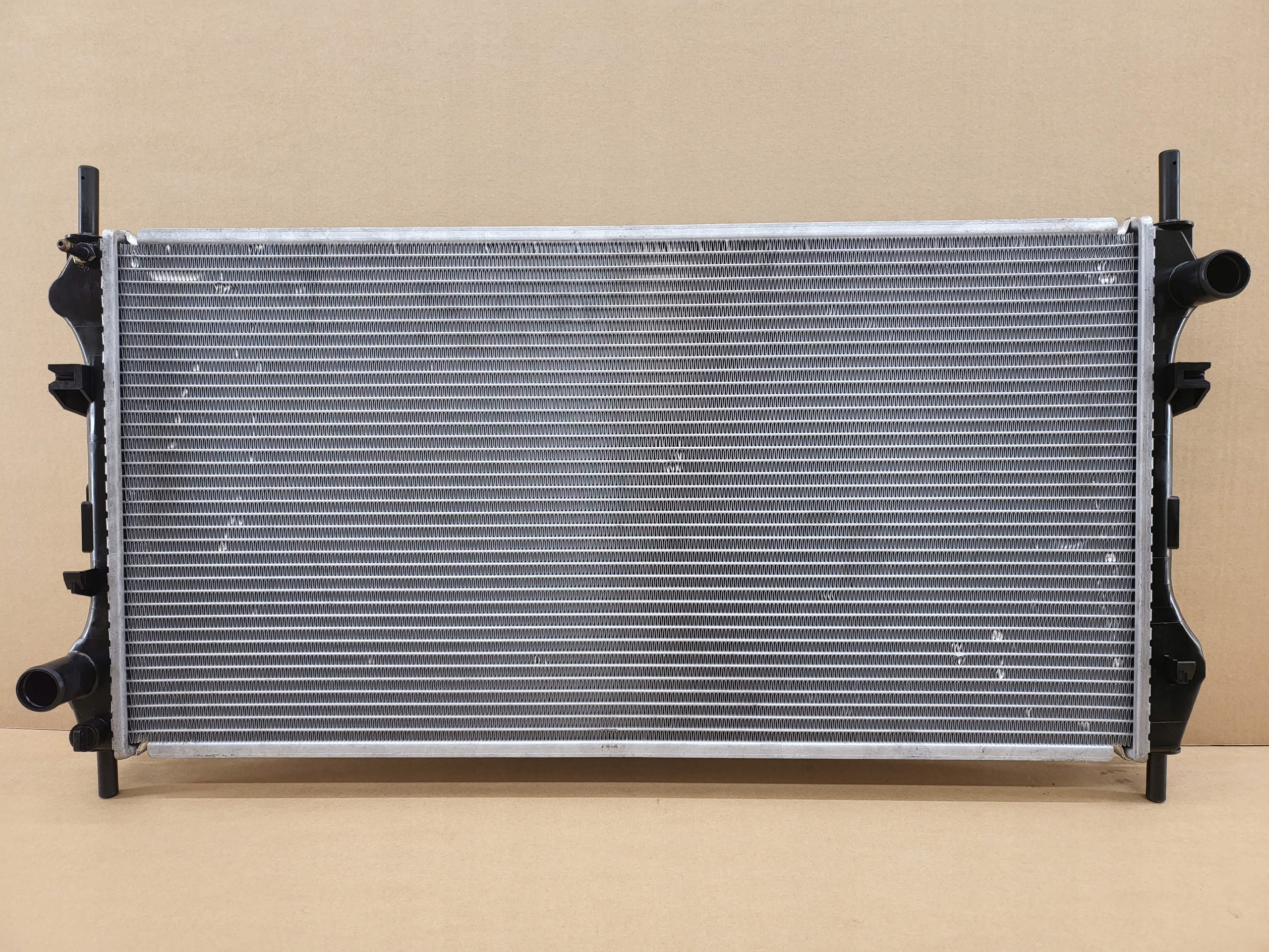 CHŁODNICA WODY FORD TRANSIT 2000-2006 2.4DI