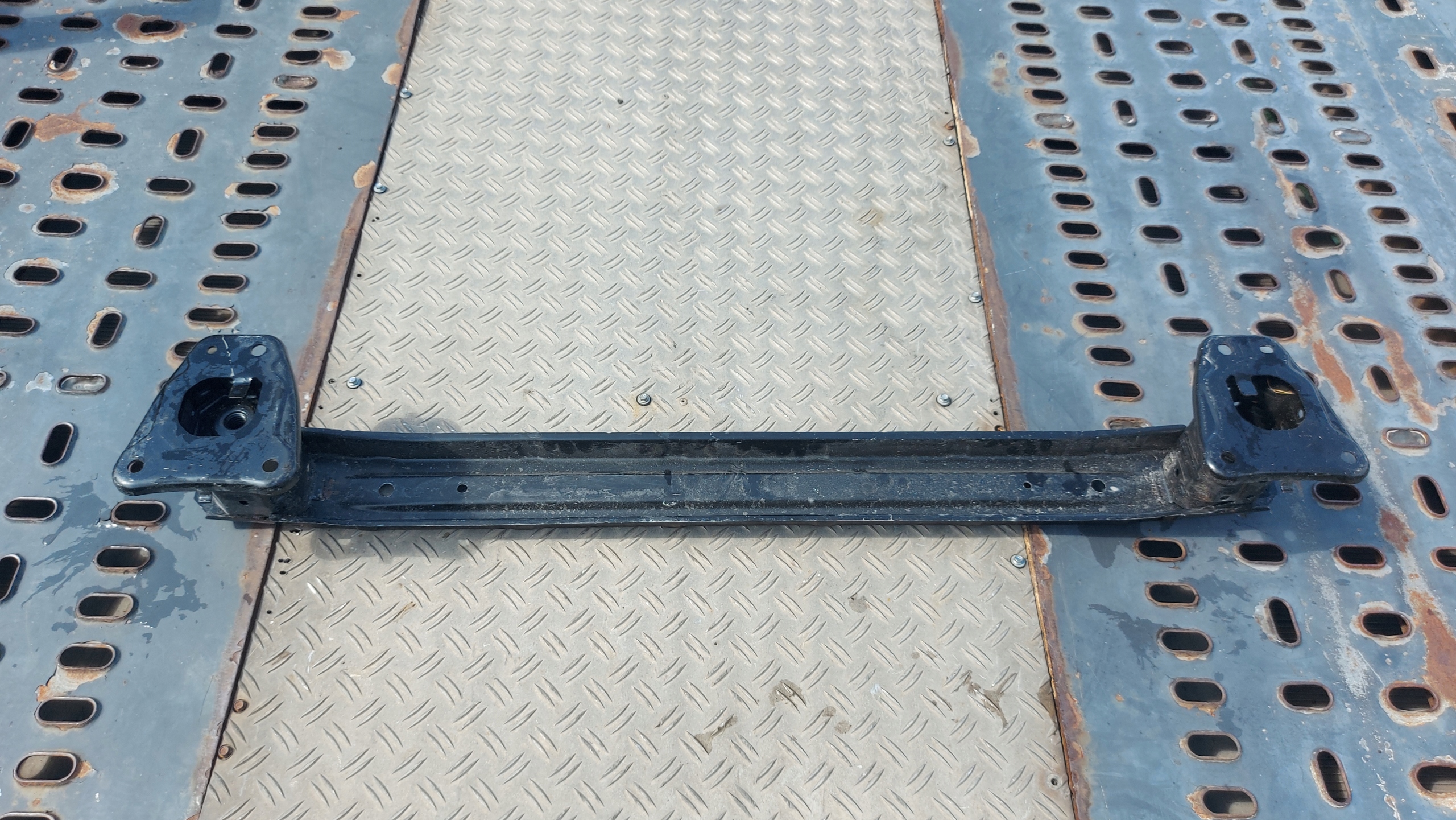 bumper support rear part rear TOYOTA COROLLA E21 sedan