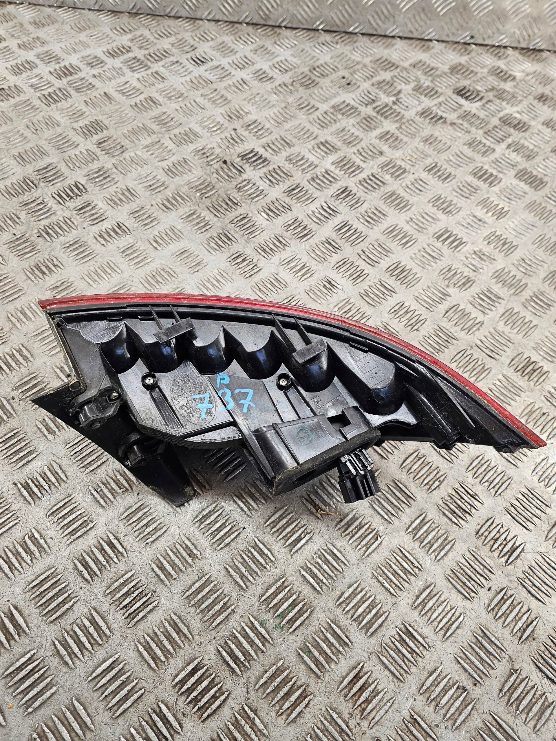 light right rear part right rear W fender VW PASSAT B8 sedan