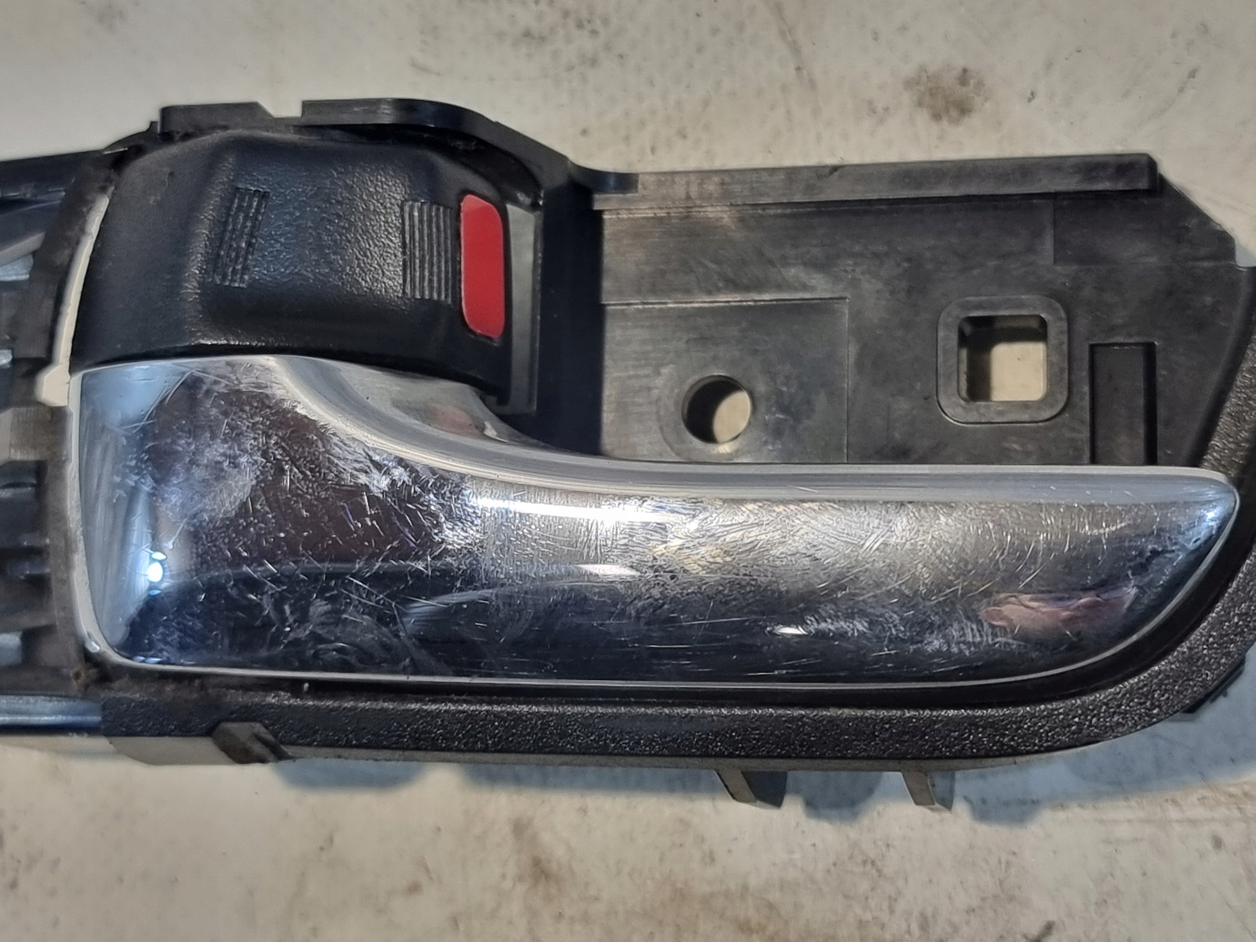 handle inner left front OE 69274-47020 69206-47020 TOYOTA PRIUS II 08r