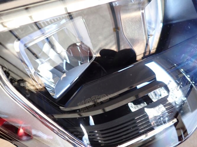 AUDI Q3 FULL LED 18- reflektor right light right 83A941012