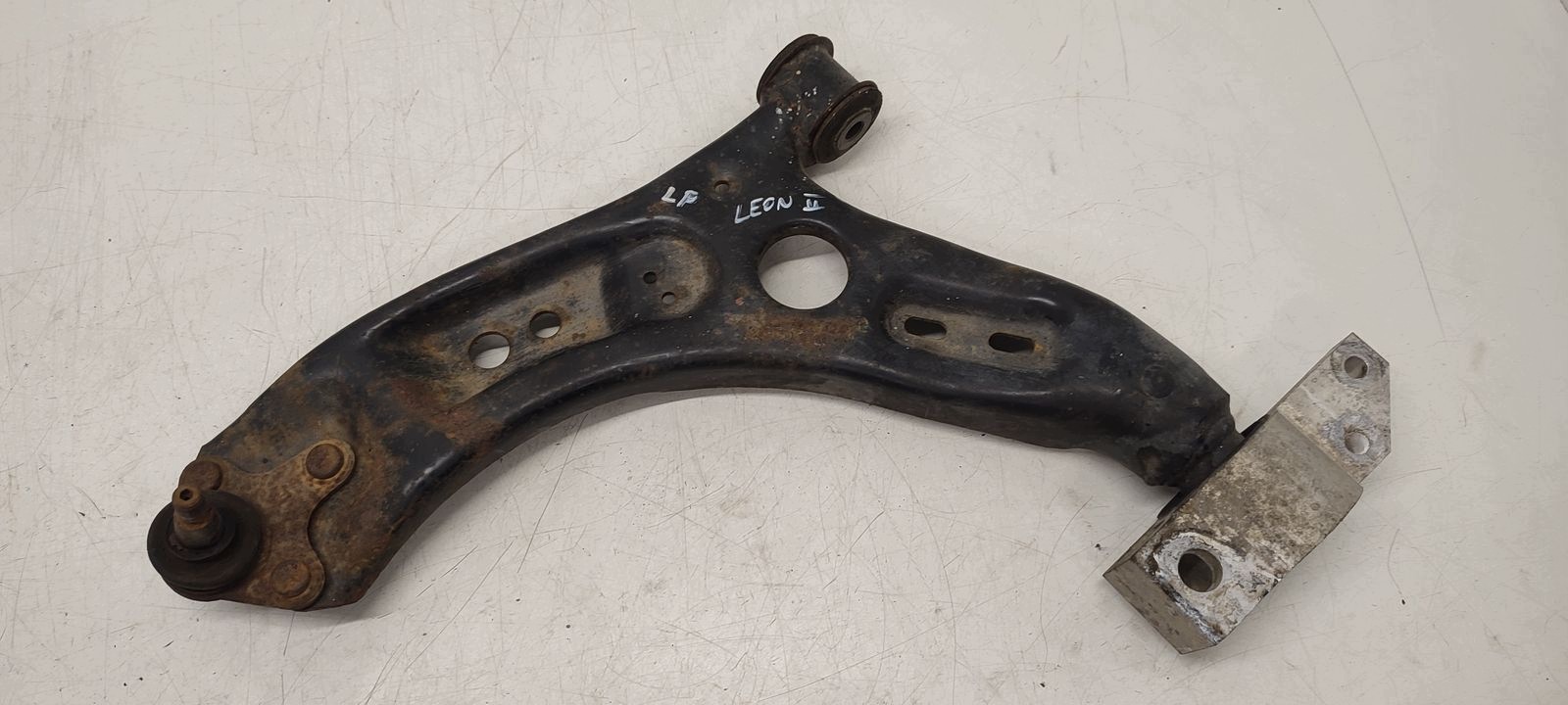 arm front front left Seat Leon II LIFT 1,4 TSI