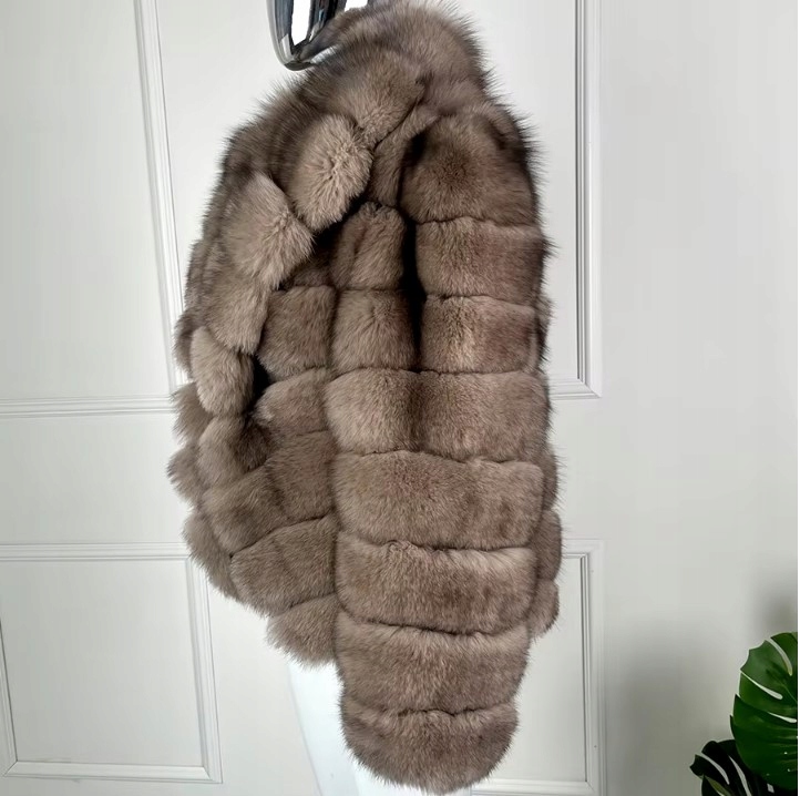FUTRO NATURALNE PIĘKNY LIS ELEGANCKIE ZJAWISKOWE PIĘKNY MODEL NOWOŚĆ CUDO Rozmiar 48