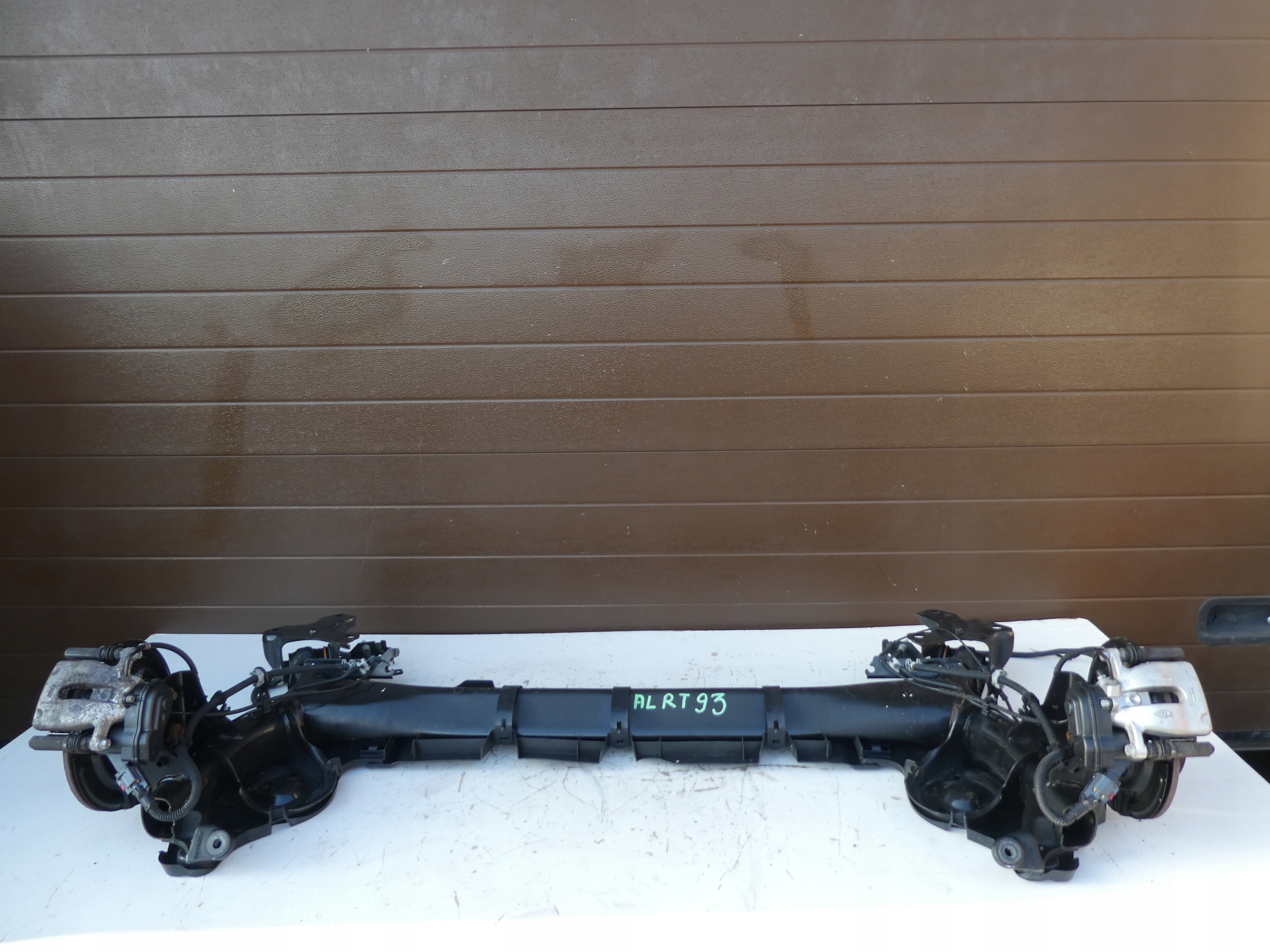 TRÄGER HECK HINTEN RENAULT MEGANE IV