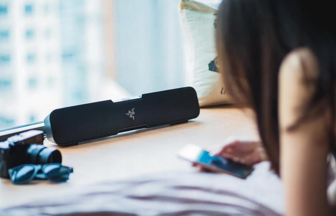 Głośniki Soundbar Razer Leviathan 5.1 60 W BLACK Kod producenta RZ05-01260100-R3G1