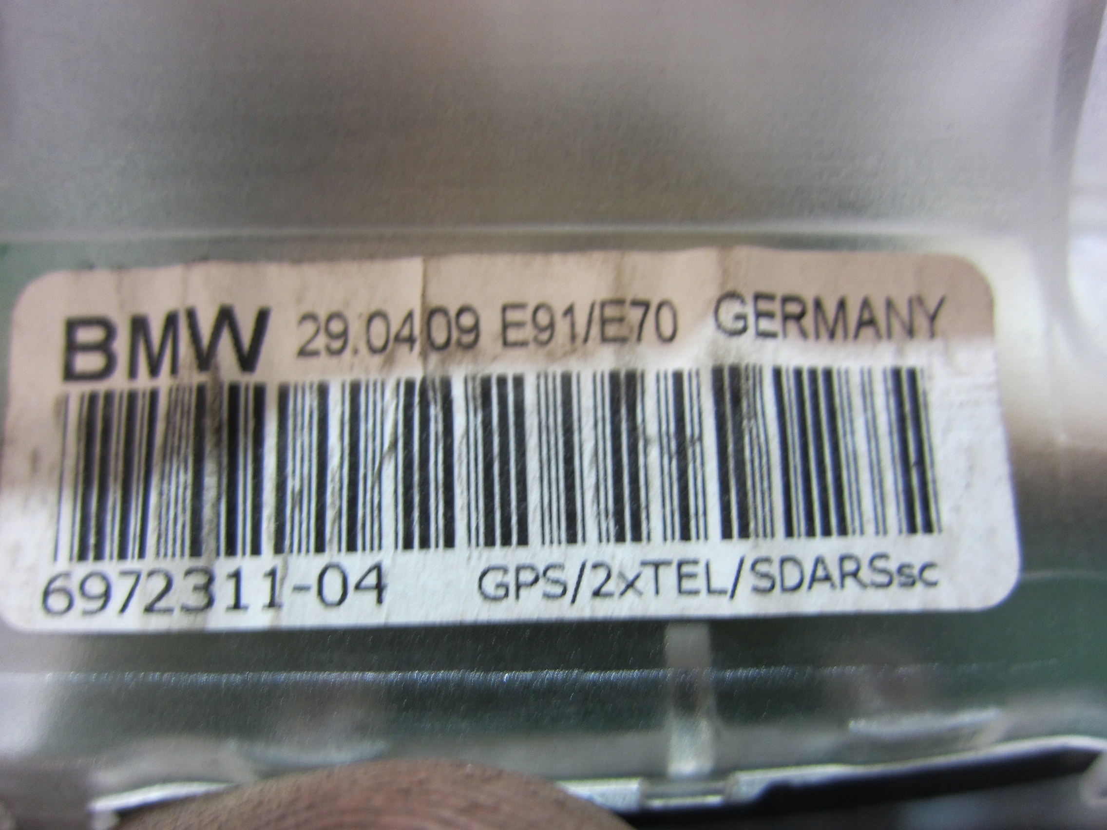 BMW E70 3.0Si X5 ANTENA dach GPS 6972311