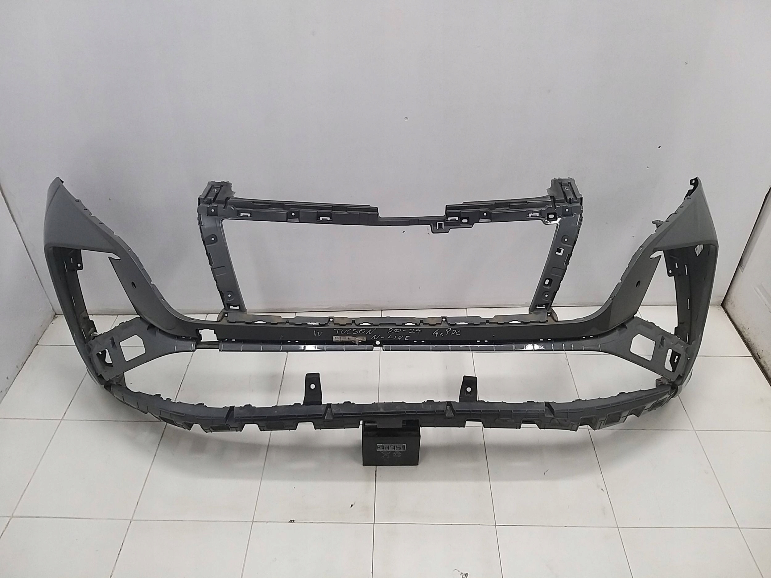HYUNDAI TUCSON IV 4 N LINE 20R- bumper front front 86511-N7CA0