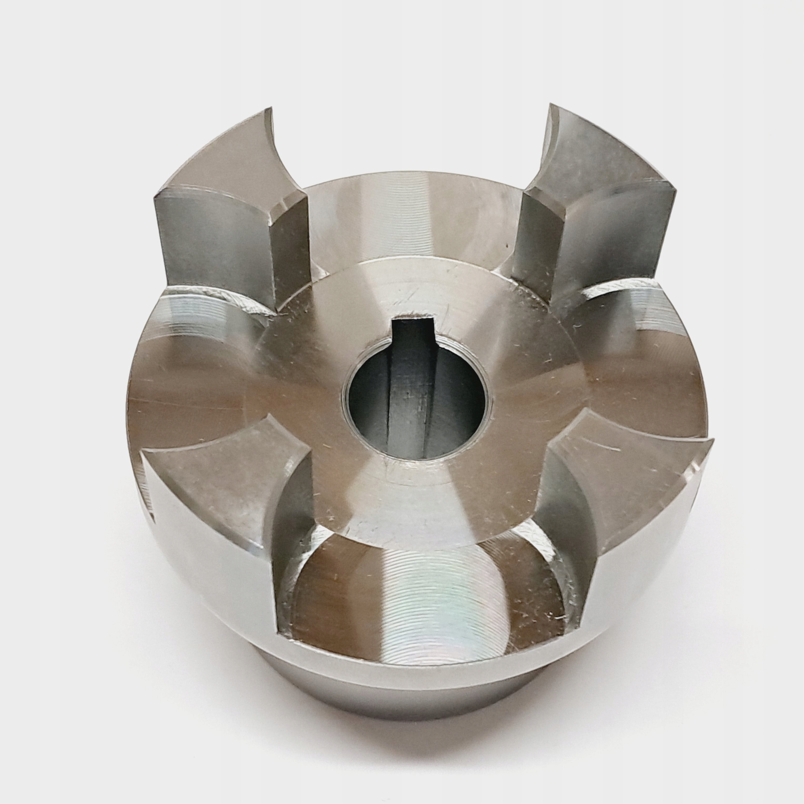 Spojka o průměru 80 mm s otvorem fi19 w6 polovina fi80 L114