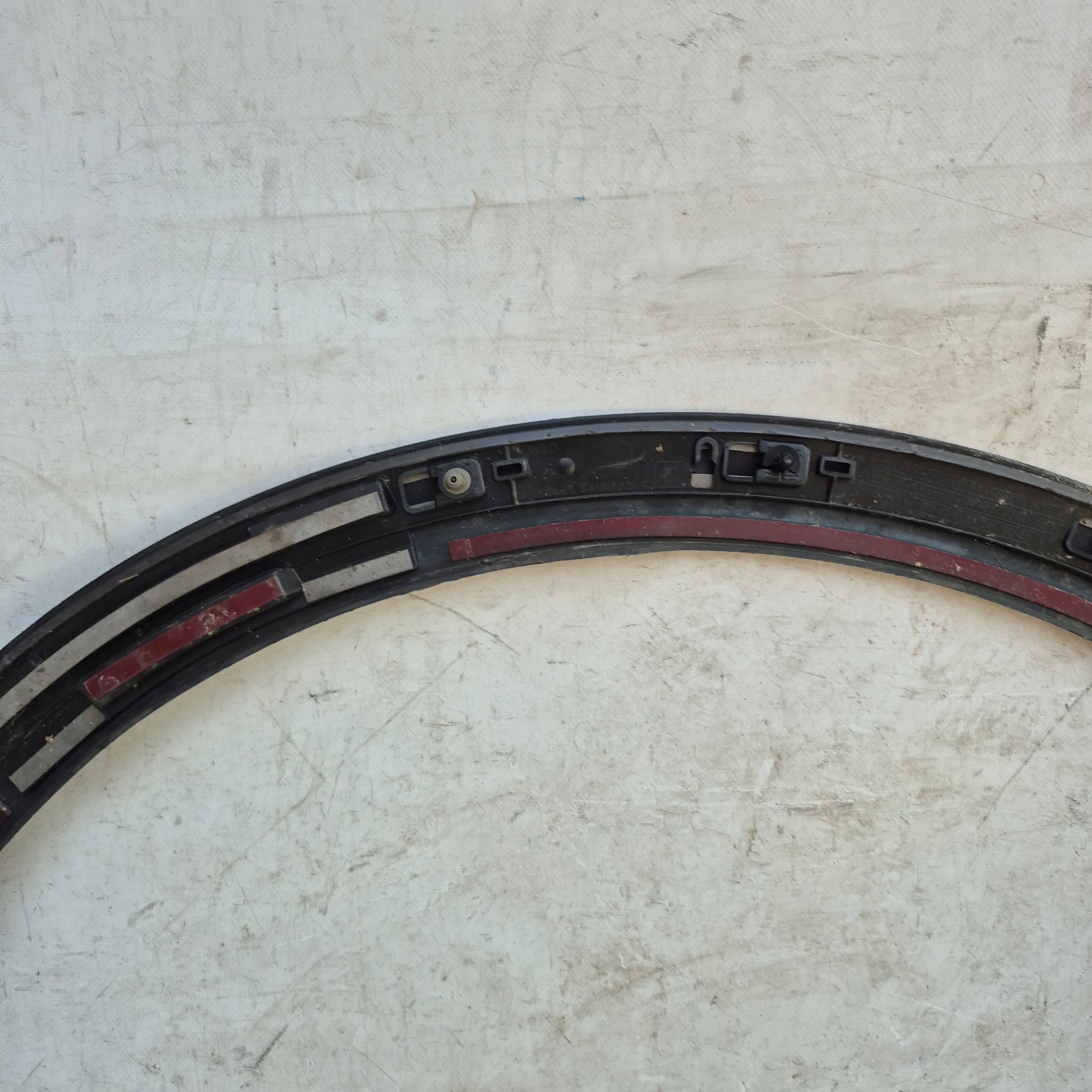 AUDI Q8 E-TRON 18-25 moulding cap left front