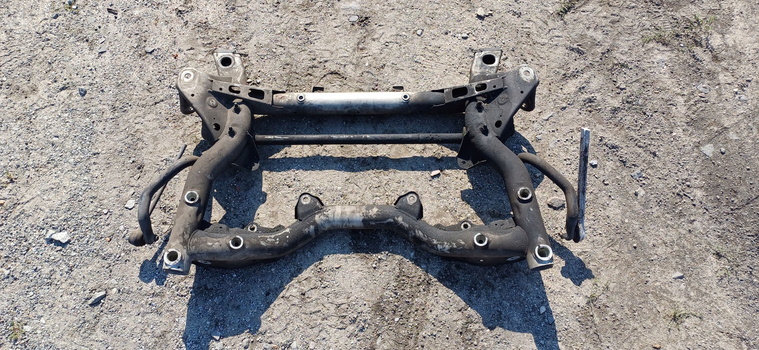MERCEDES W212 axle beam subframe sider front