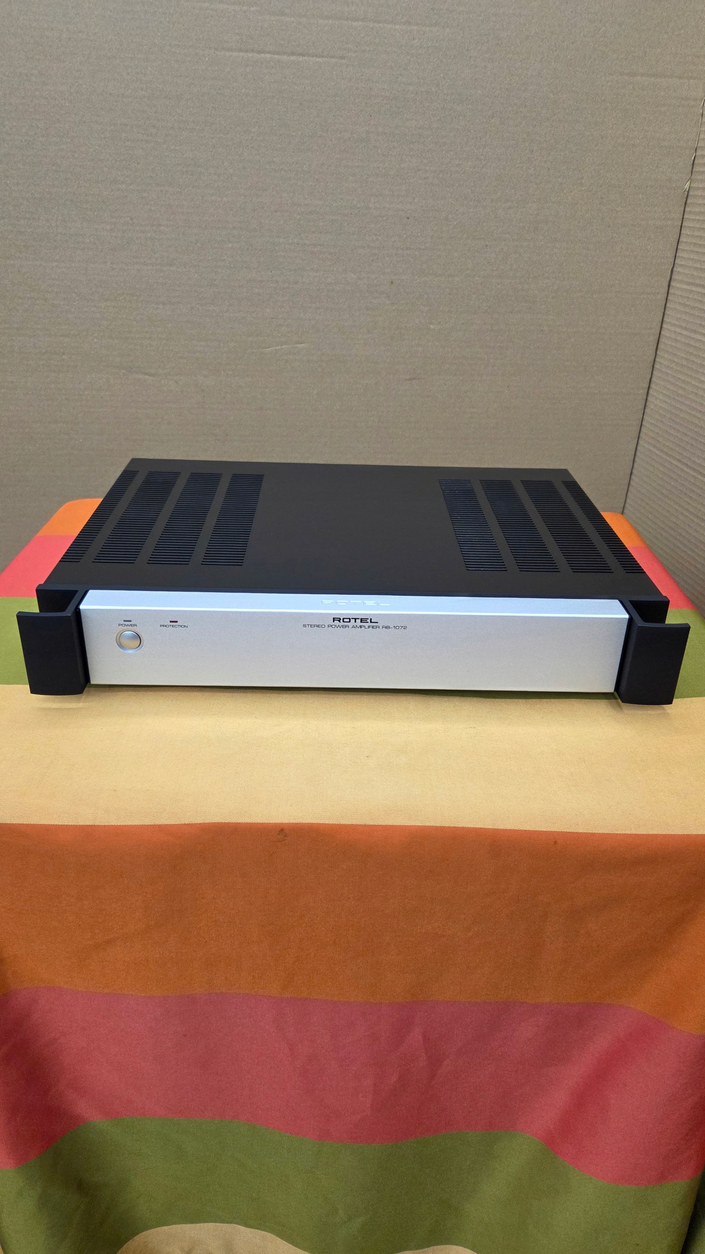 Końcówka mocely ROTEL RB1072