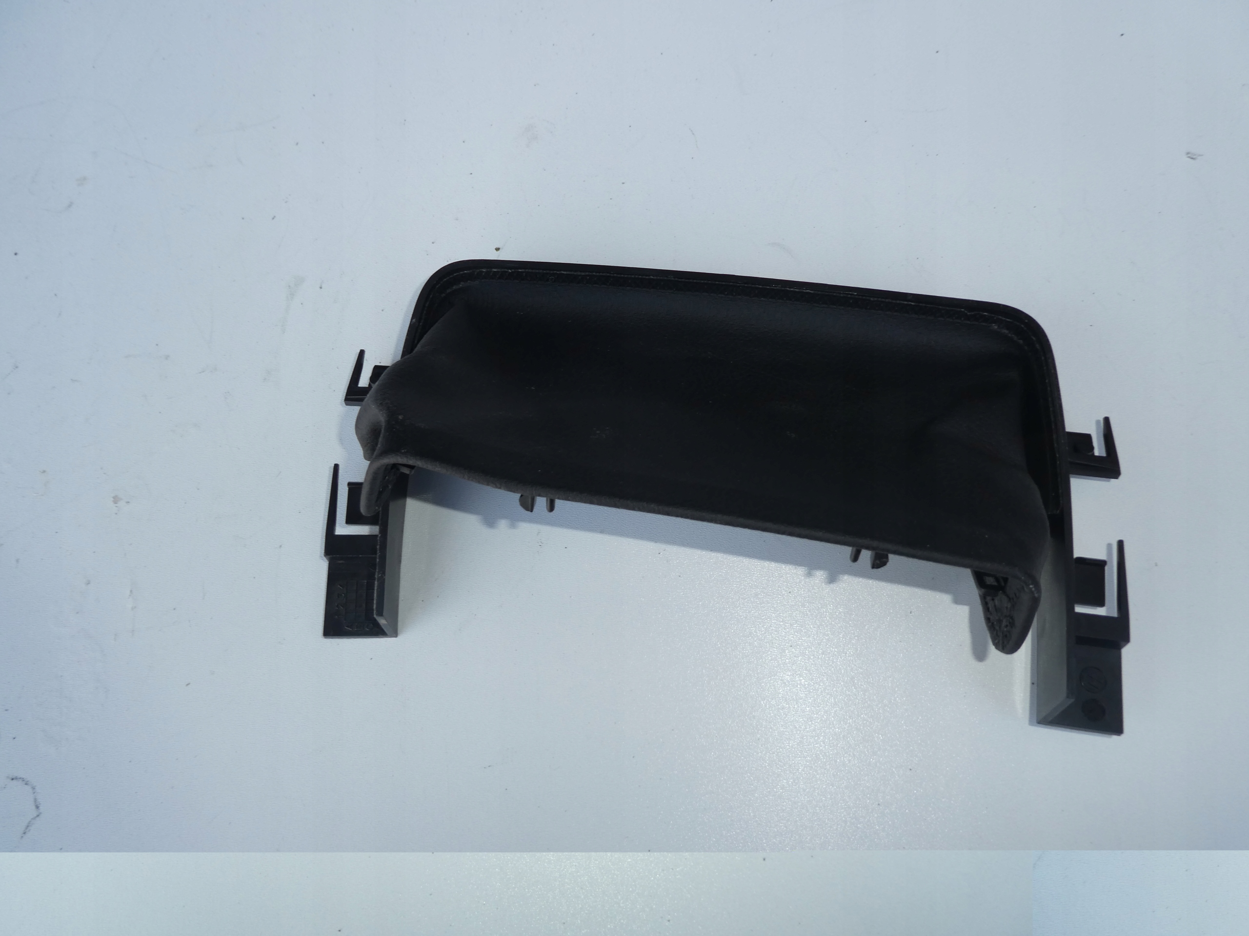 VW T5 obal volantu 7H5858349A