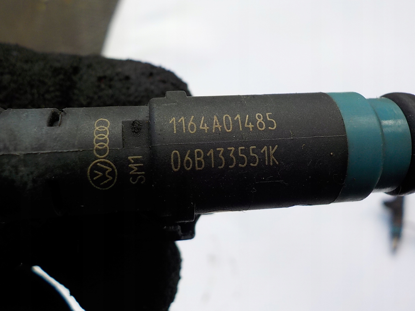 AUDI A4 B6 2.0 16V B ORG injector 06B133551K