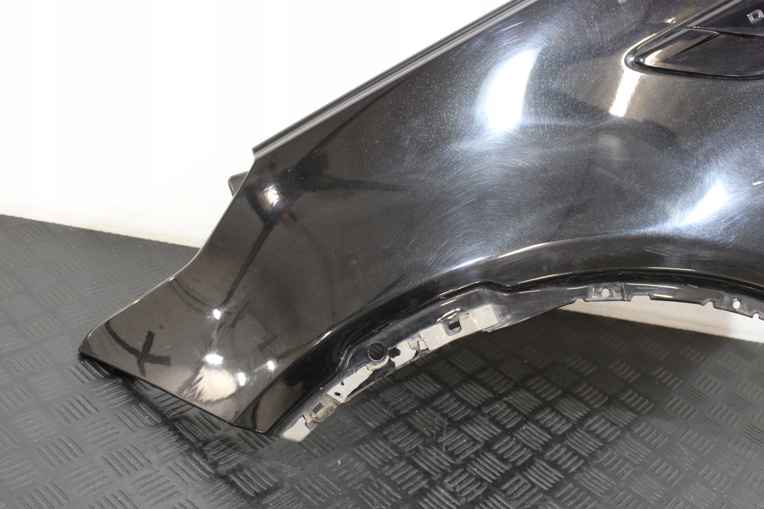 fender left front left front LAND ROVER DISCOVERY V 5 L462