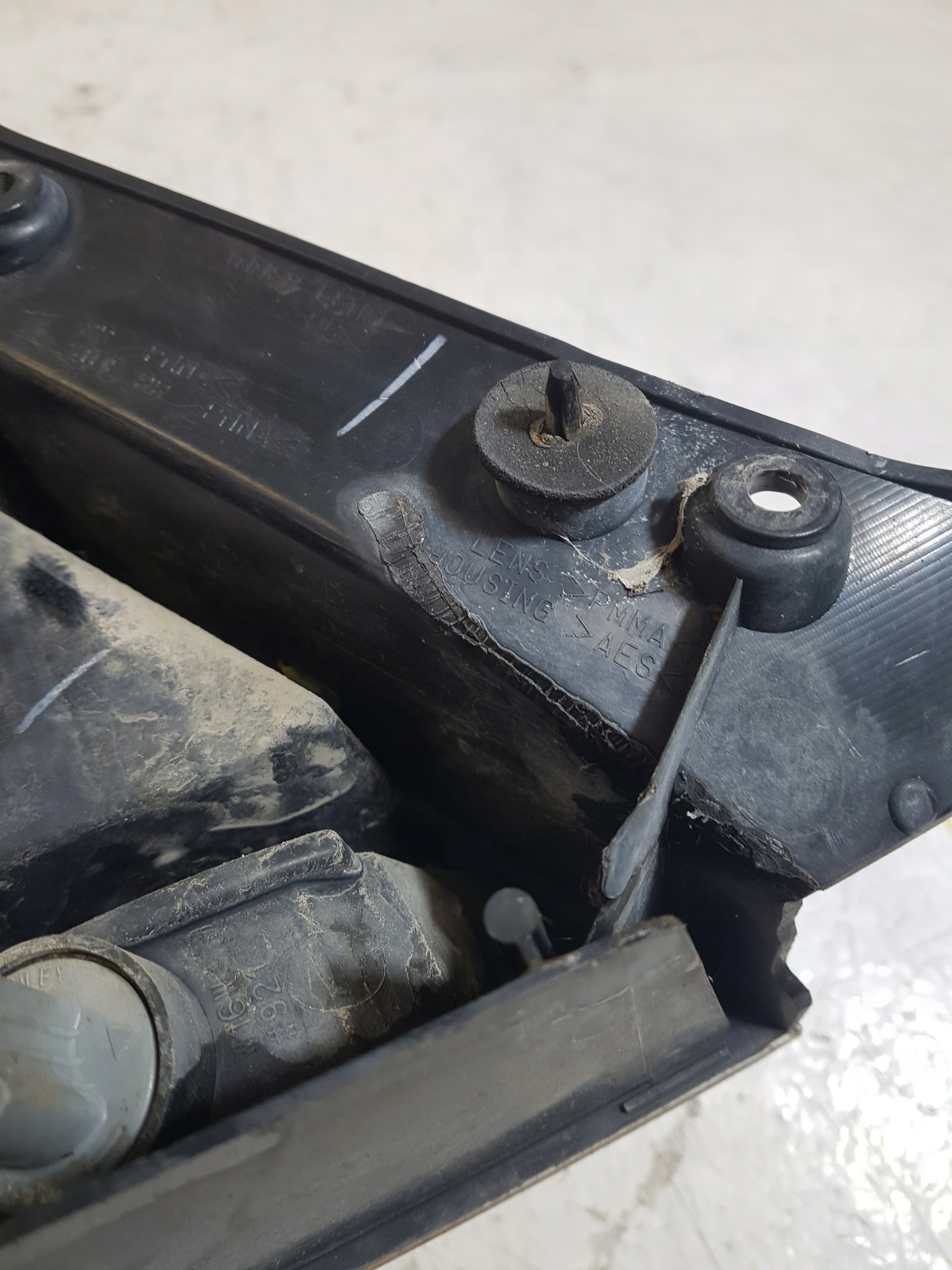 light right rear MITSUBISHI LANCER 7