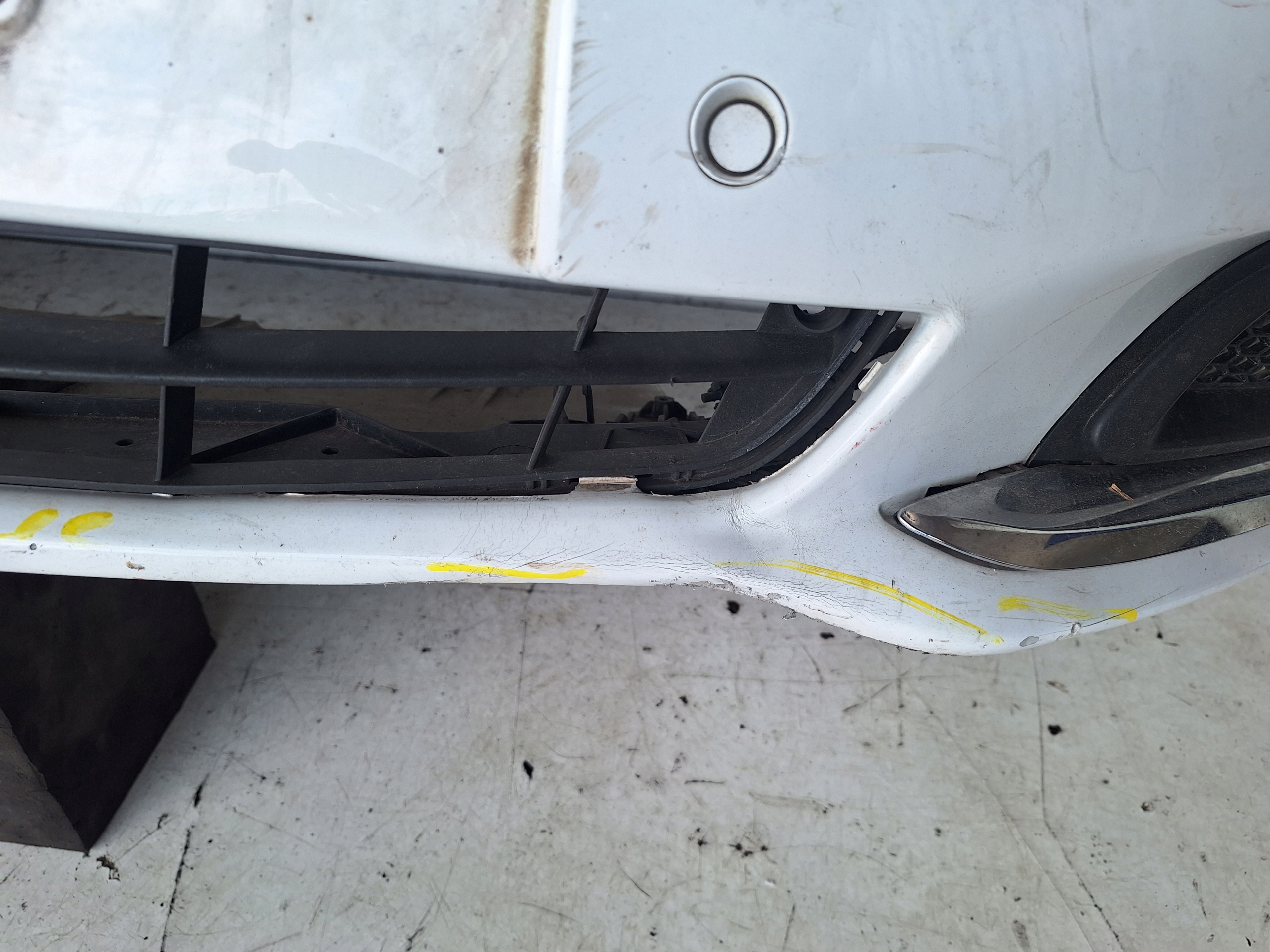 OPEL INSIGNIA A LIFT 13-17 bumper + PDC