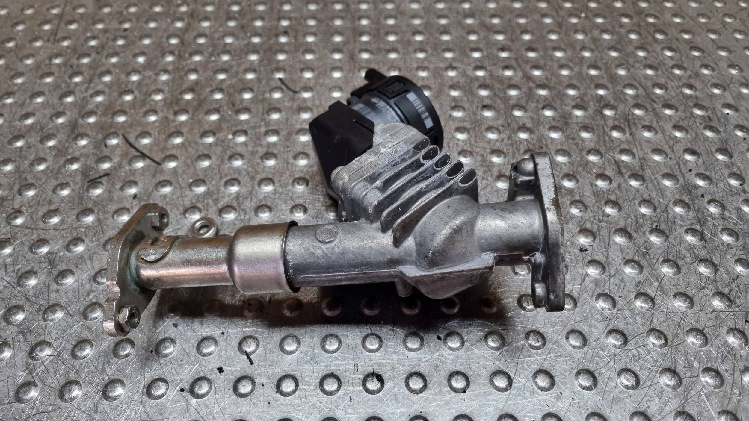 ventil plinova EGR 7563241 BMW E60 E61 E81 E82 E87 E88 E90 E91 E92 E93
