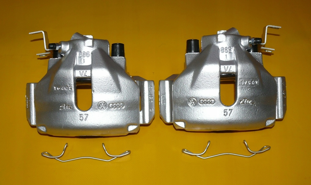 57 886 - Зажимы левый правый передний AUDI A6 C5 312/25 97-01r.