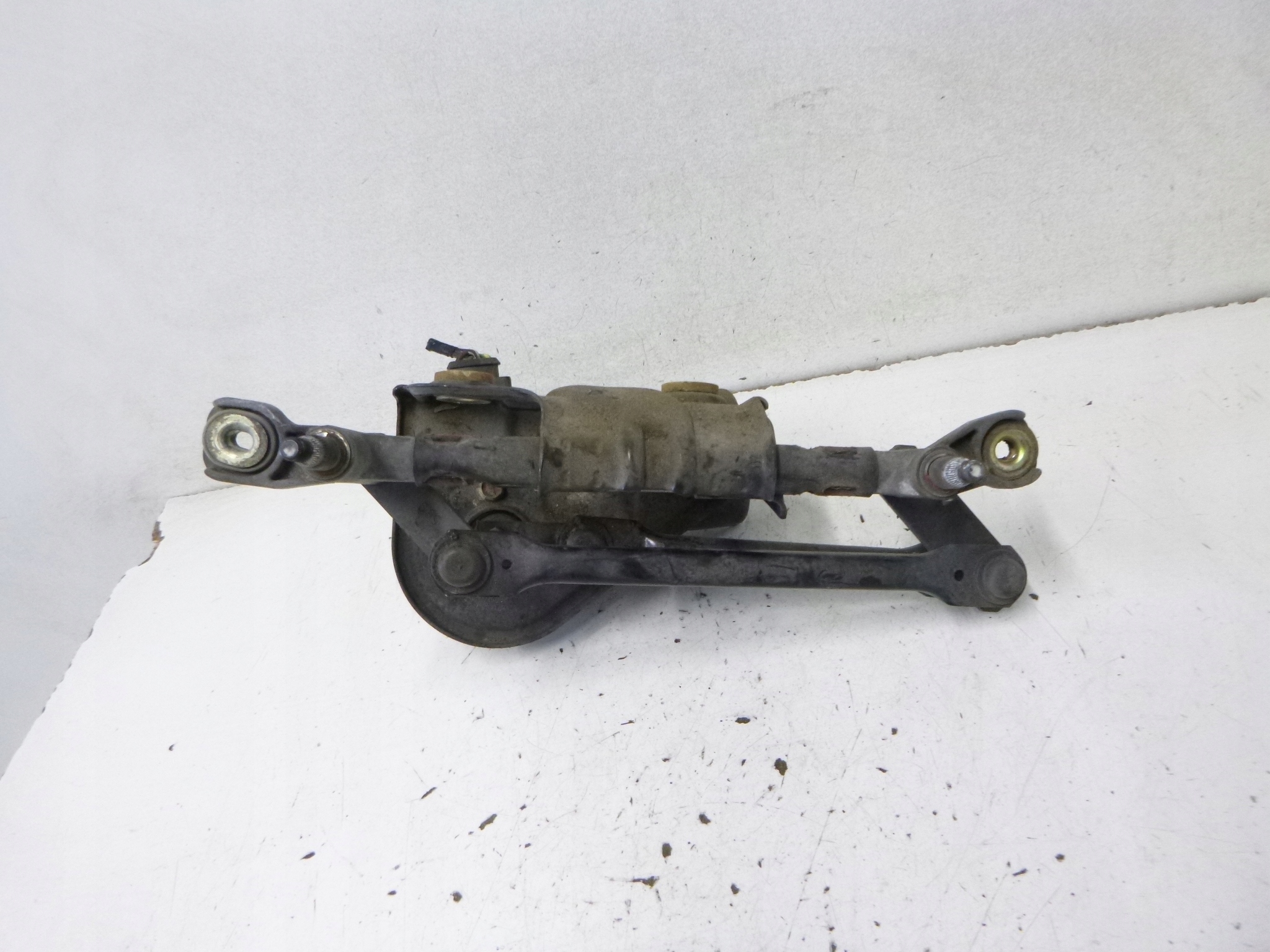 wiper mechanism front Volkswagen FOX 2006r.