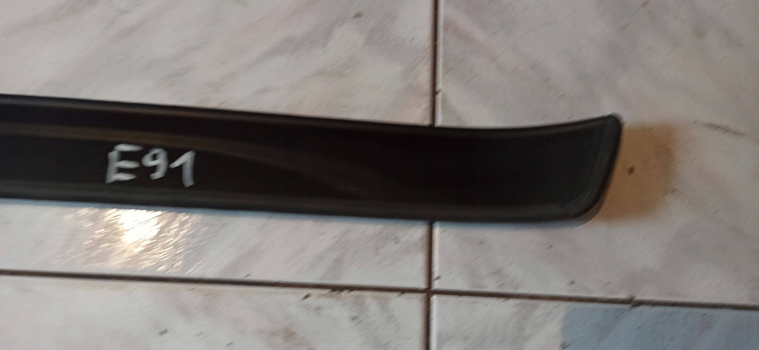 Moulage Jupe Interne Gauche Avant BMW E90 E91