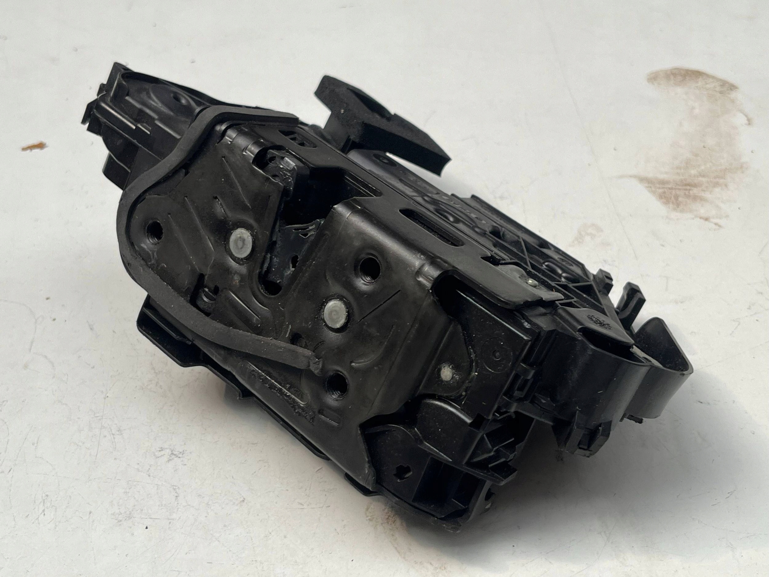 VOLKSWAGEN SEAT SKODA lock door left front 5TB837015B @M