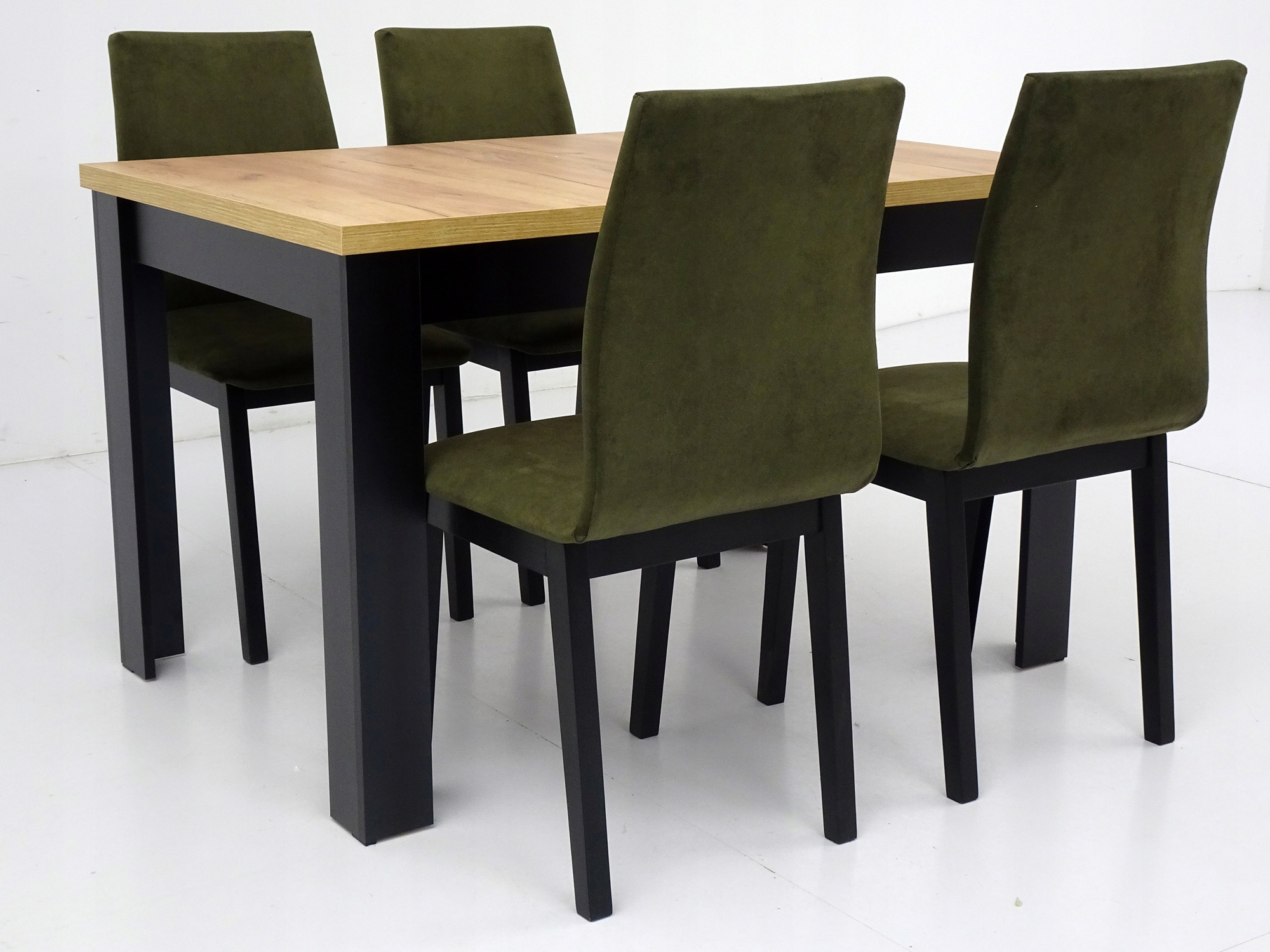 4 TAPICEROWANE krzesła Rozkładany stół 80x120/160 Marka Grande Meble