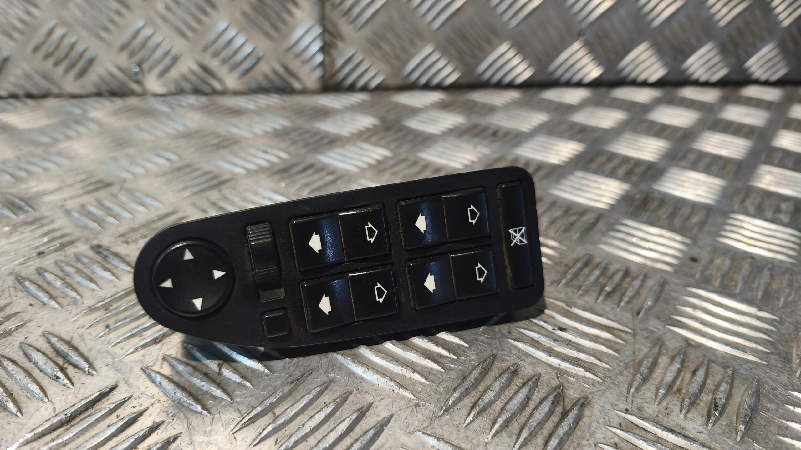 window control switch BMW E39 2002r 6904339