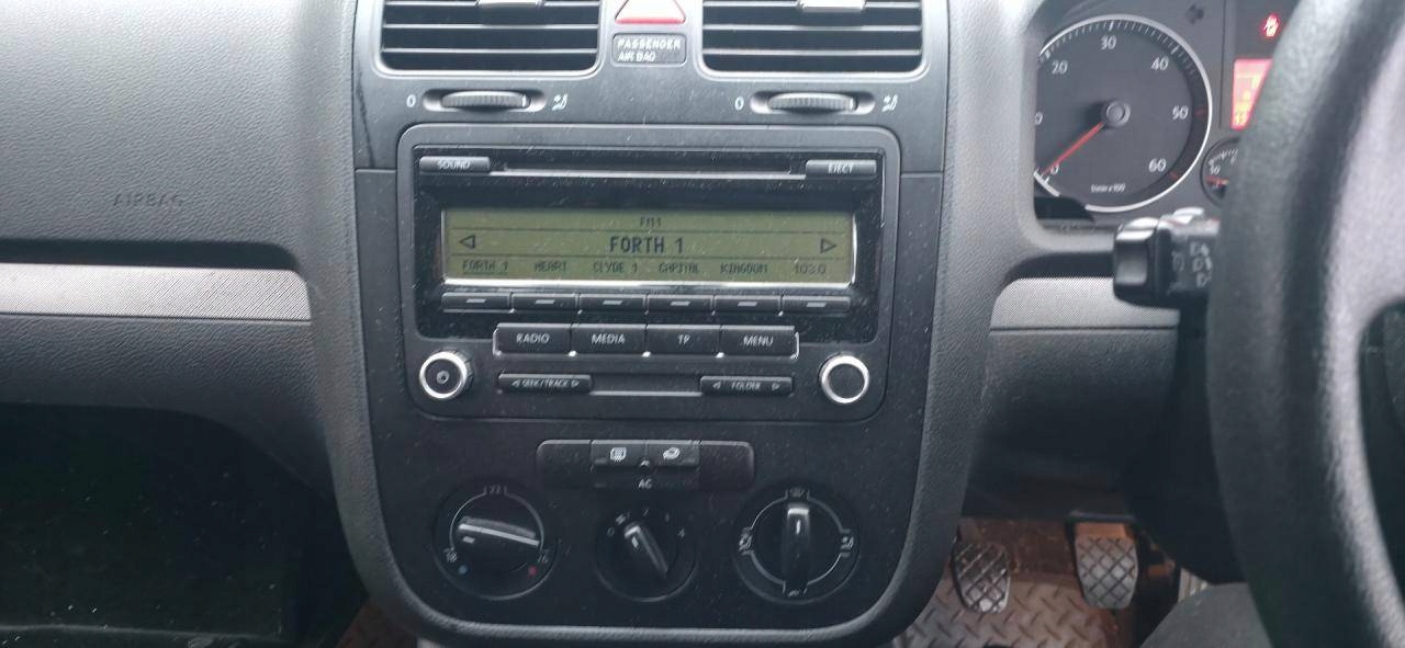 Radio samochodowe Volkswagen Golf 5 2008 1K0035186AA