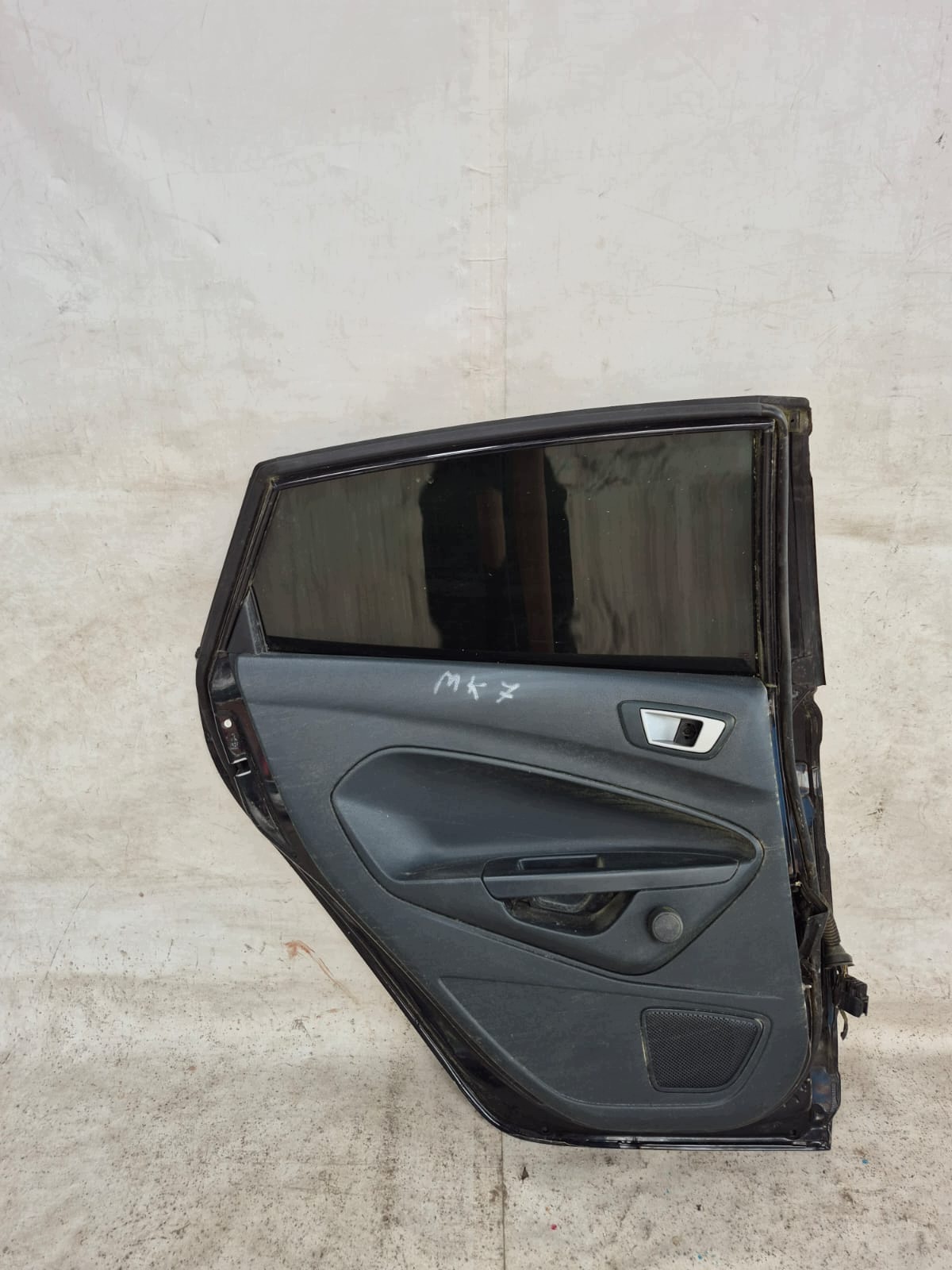 FORD FIESTA MK7 08- door left rear part rear. complete