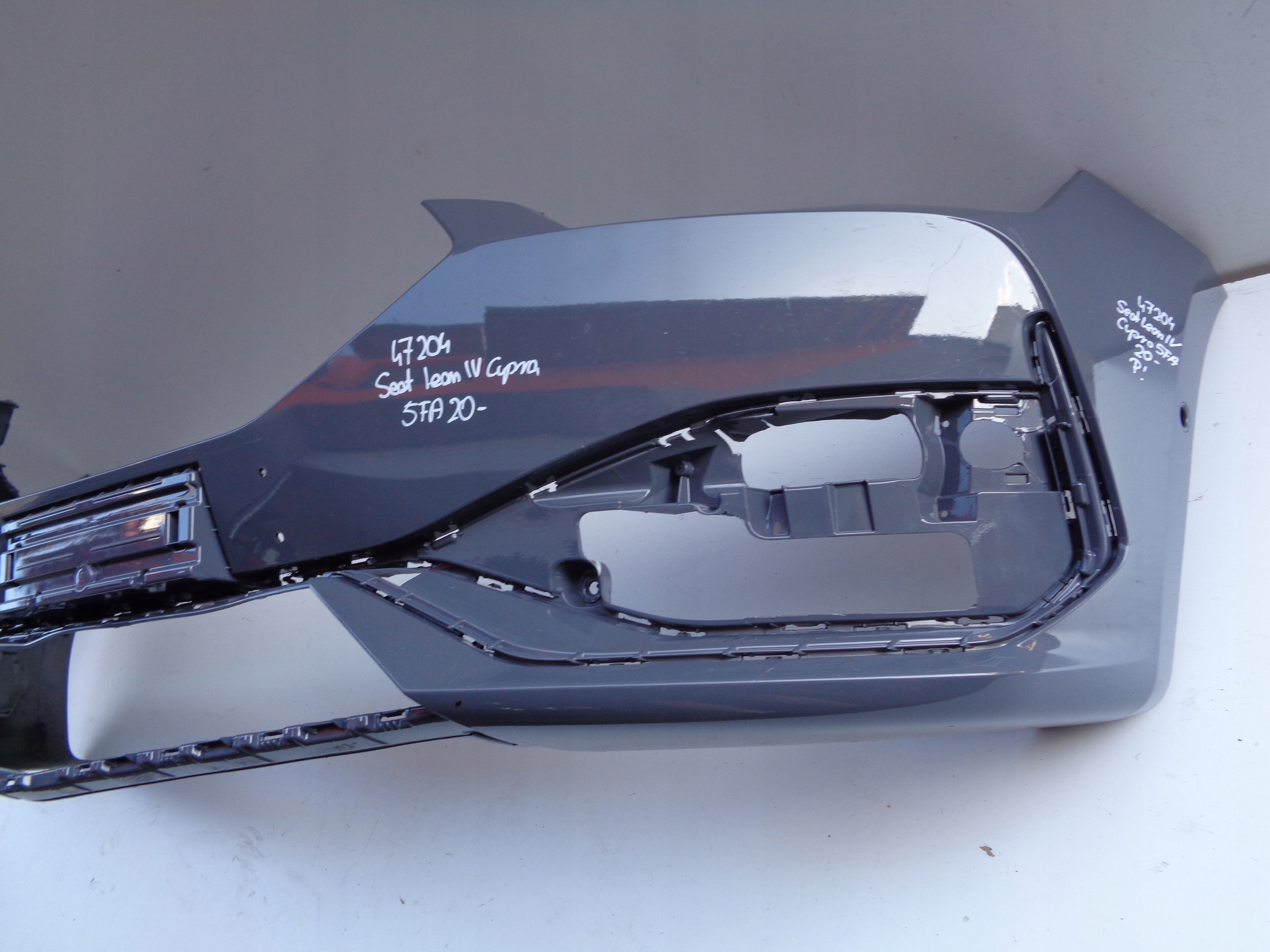 front bumper SEAT LEON IV 4 CUPRA 5FA 20- NR 47204